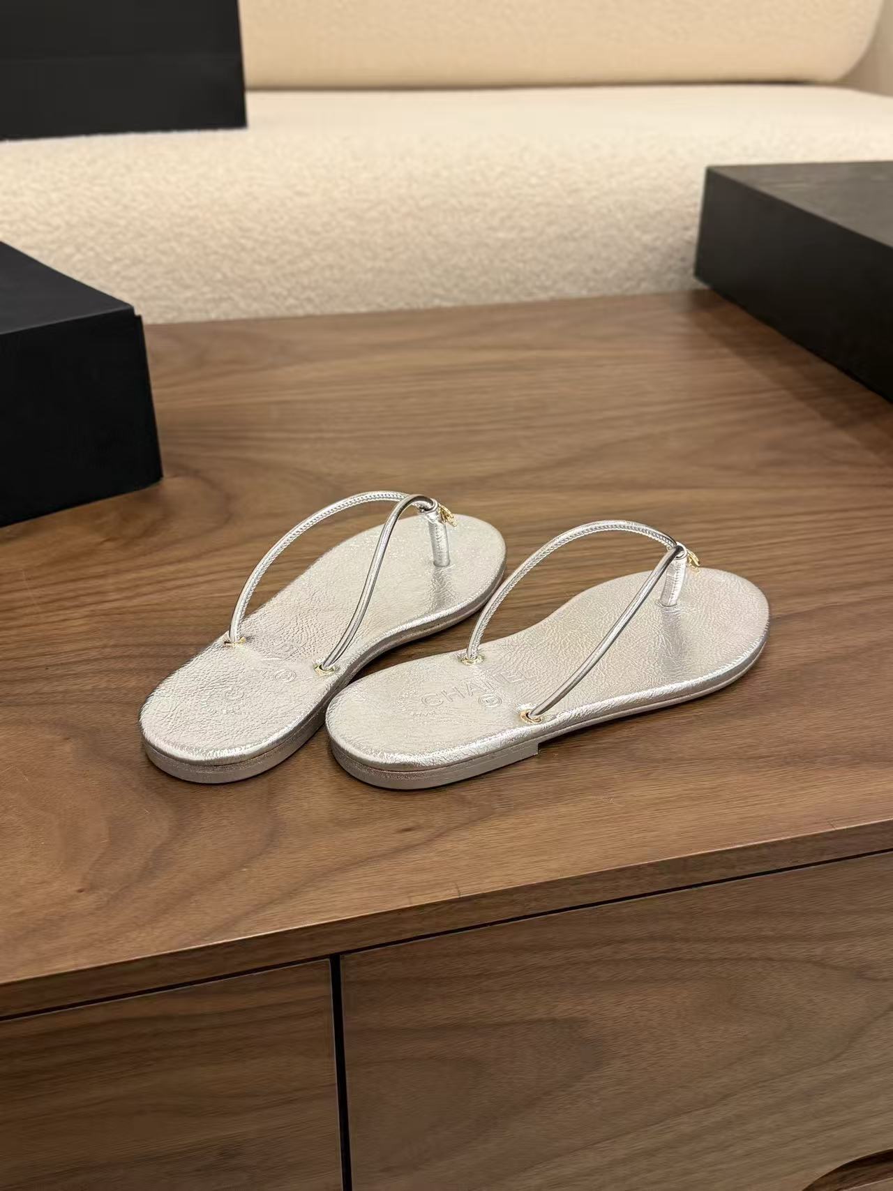 CHANE1 高品質シンプルダブルCスリッパ【50％割引+送料無料】