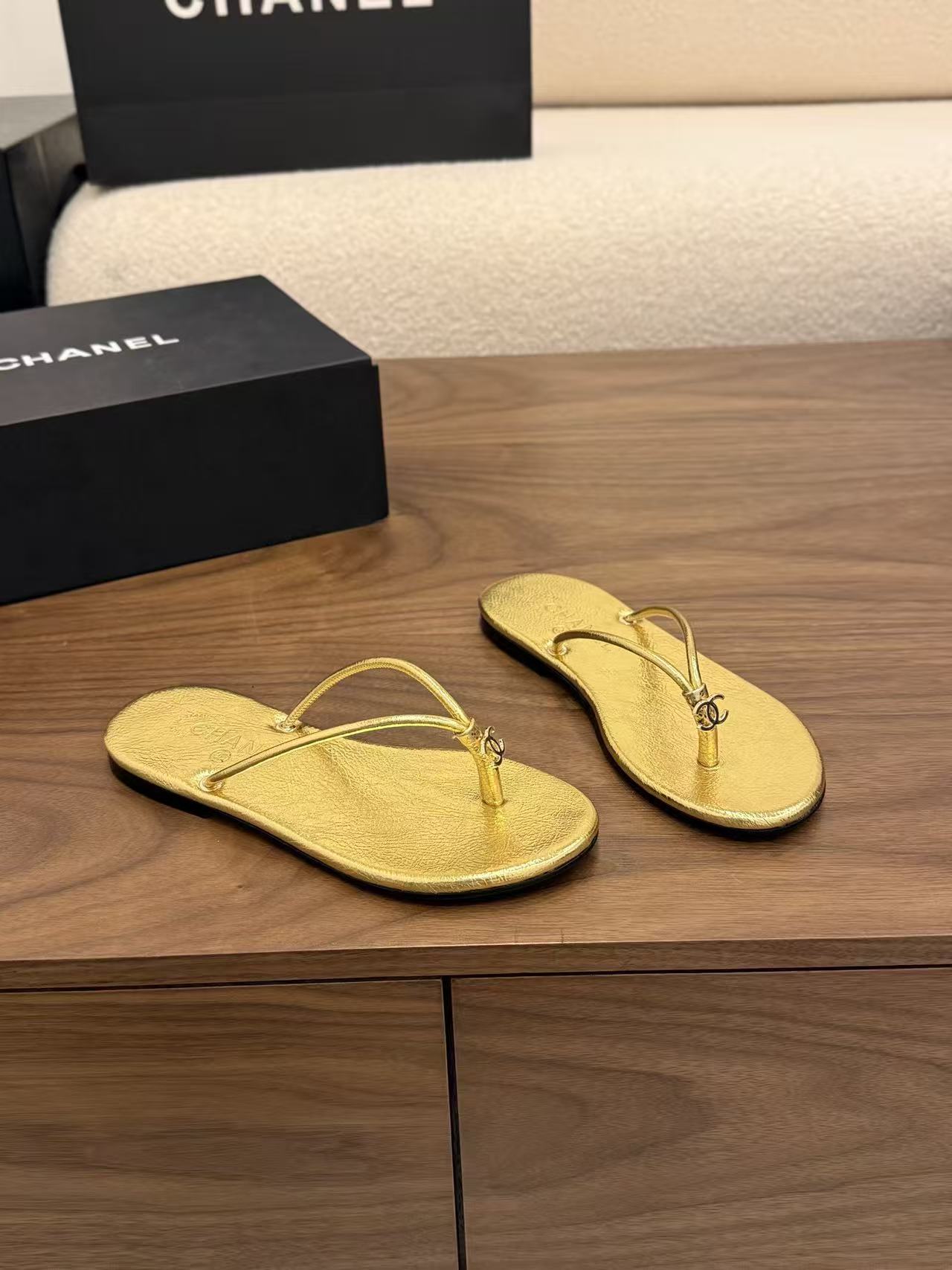 CHANE1 高品質シンプルダブルCスリッパ【50％割引+送料無料】