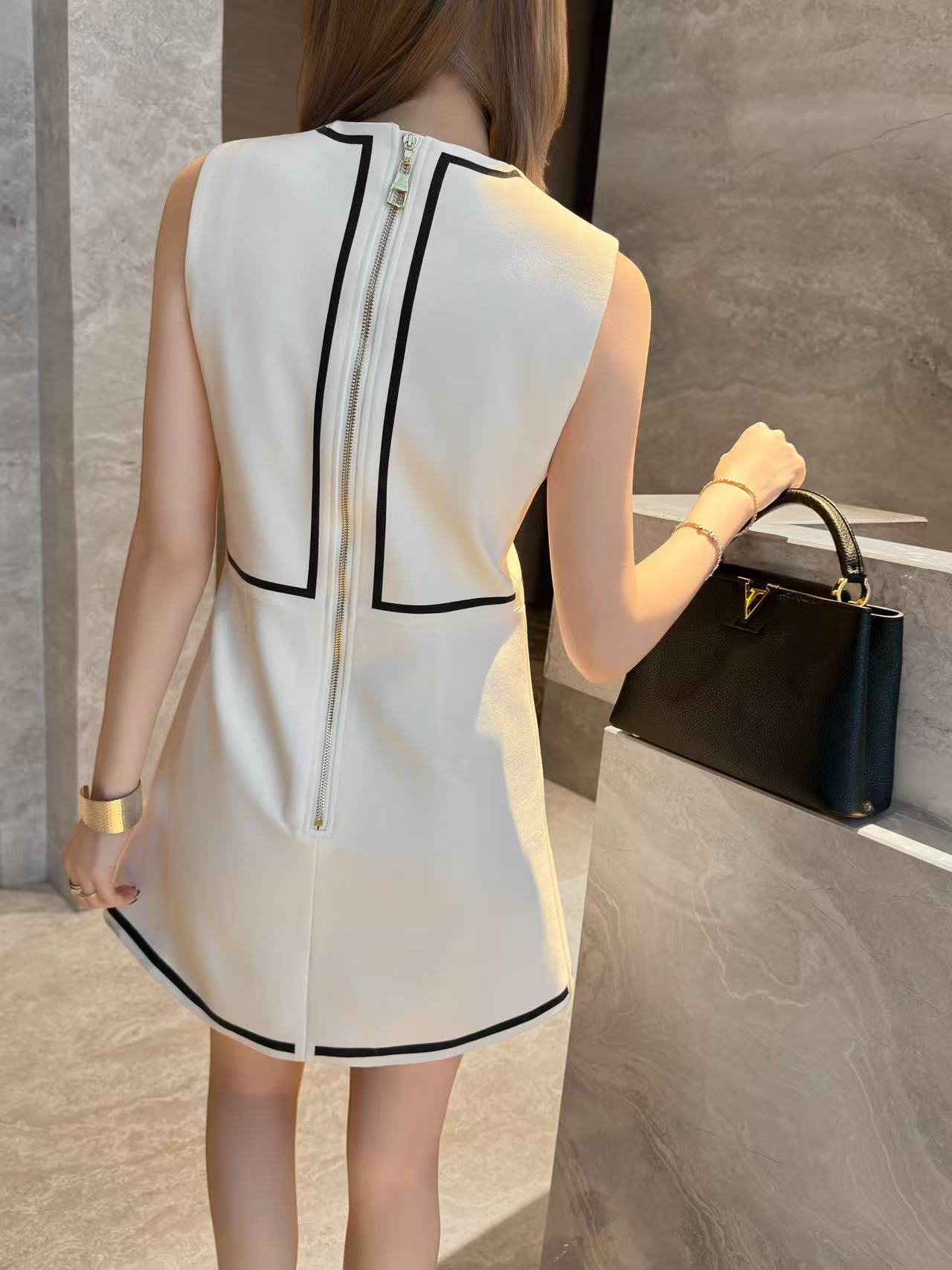 LV ノースリーブドレス【50％割引+送料無料】