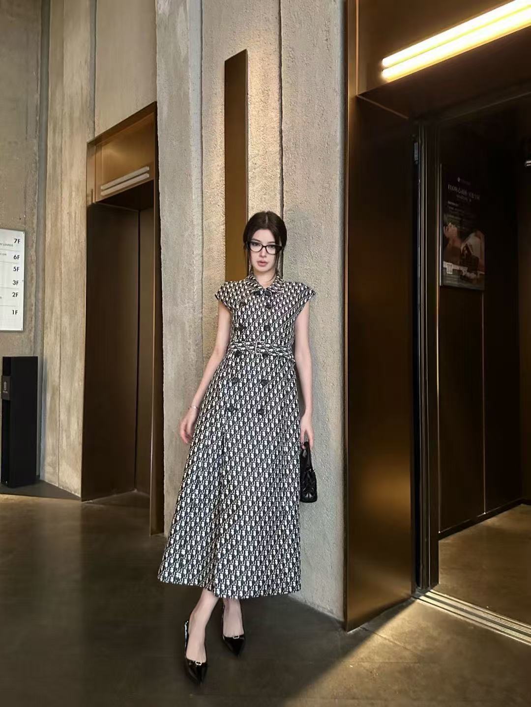 DIOR ダブルブレスト ジャカード ノースリーブドレス【50％割引+送料無料】