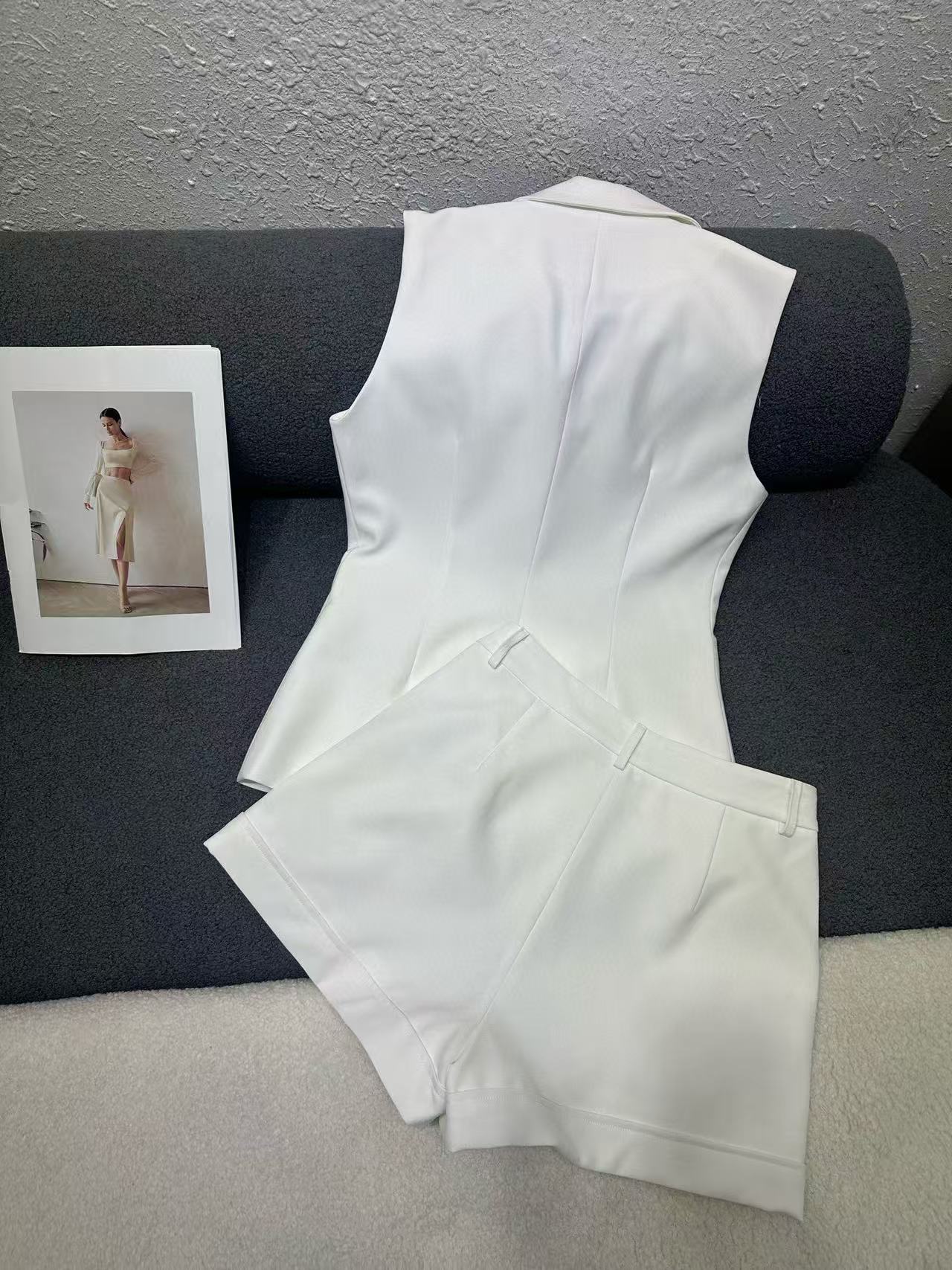 YSK スーツベスト＆ショートパンツ 2点セット【50％割引+送料無料】