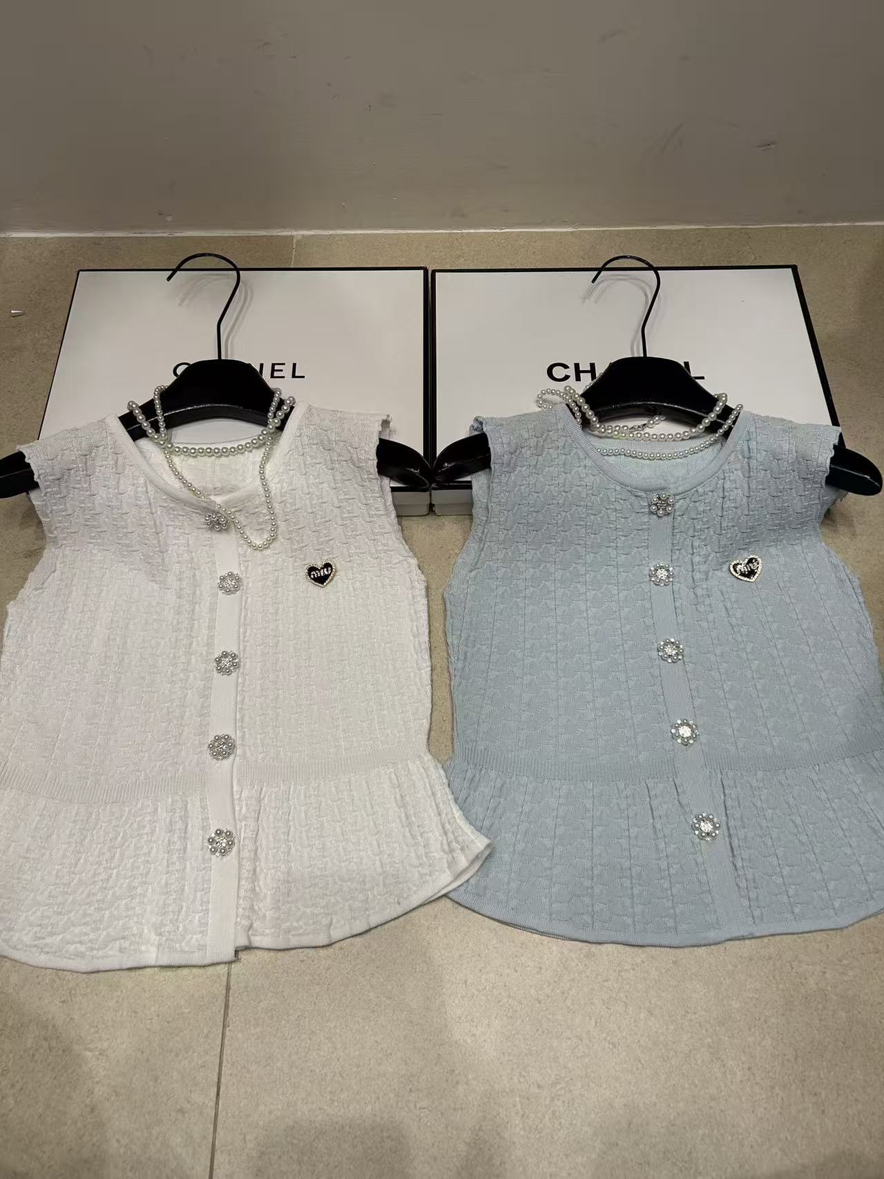 M1UM1U パールウールベスト【50％割引+送料無料】