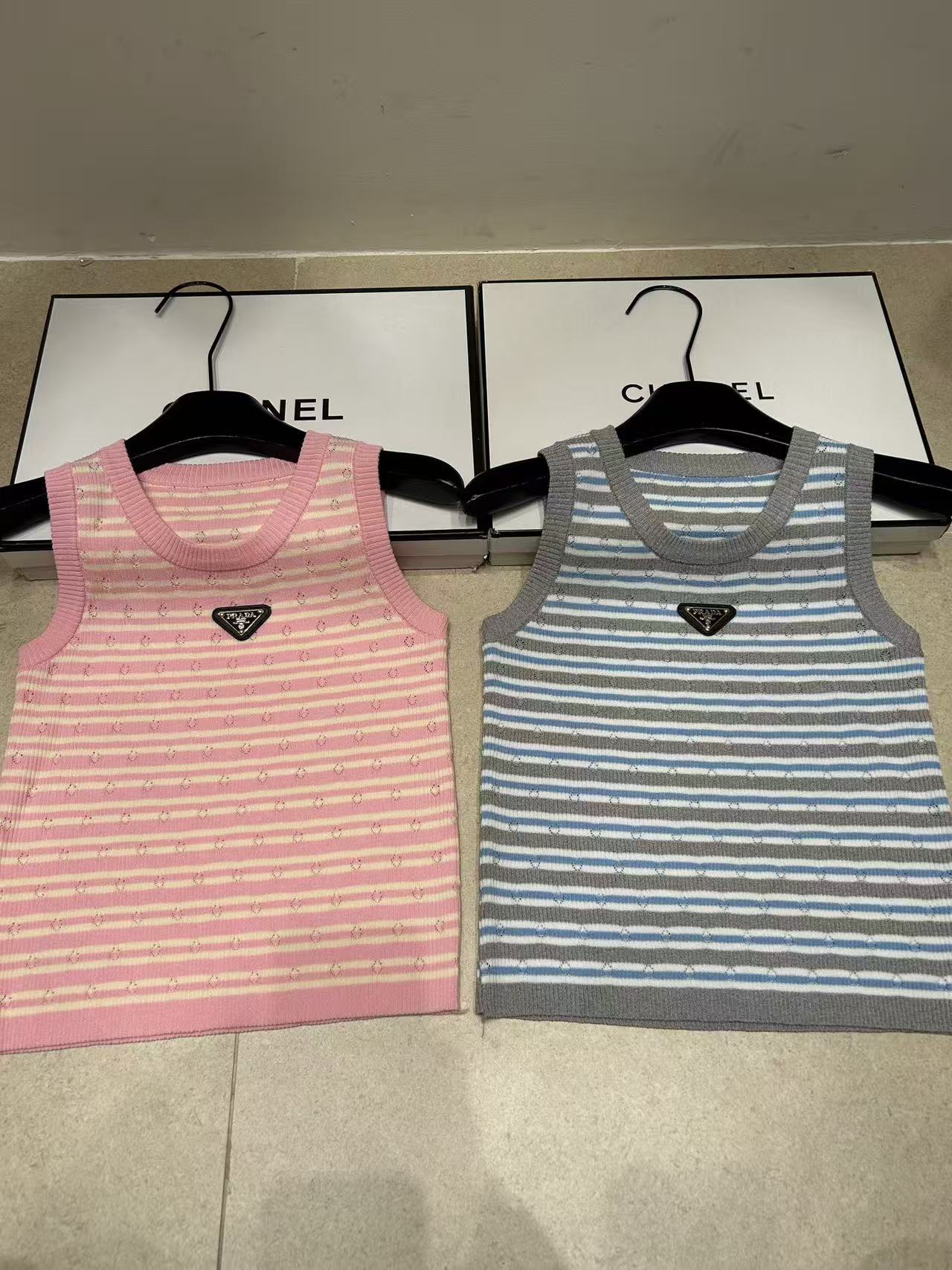 PR4DA トライアングルロゴ ストライプ ウールベスト【50％割引+送料無料】