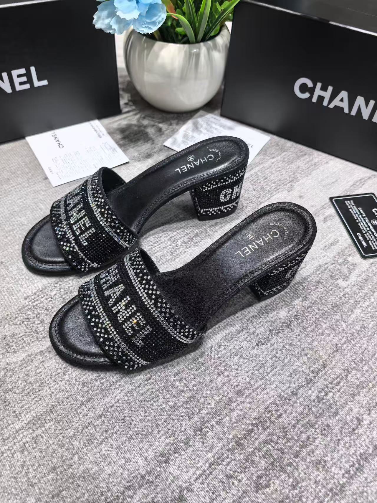 CHANE1 ラインストーン付きローヒールシューズ【50％割引+送料無料】