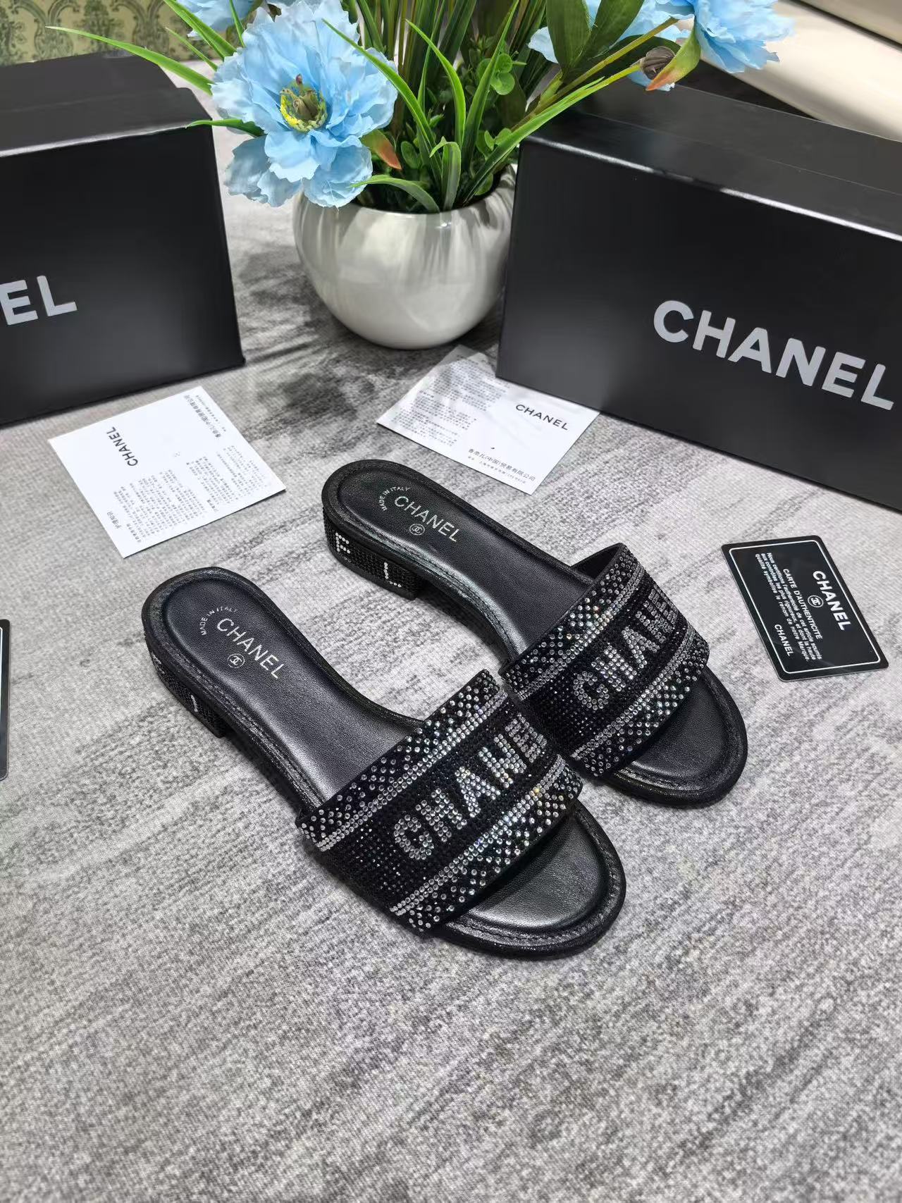 CHANE1 ラインストーン装飾レターフラットシューズ【50％割引+送料無料】