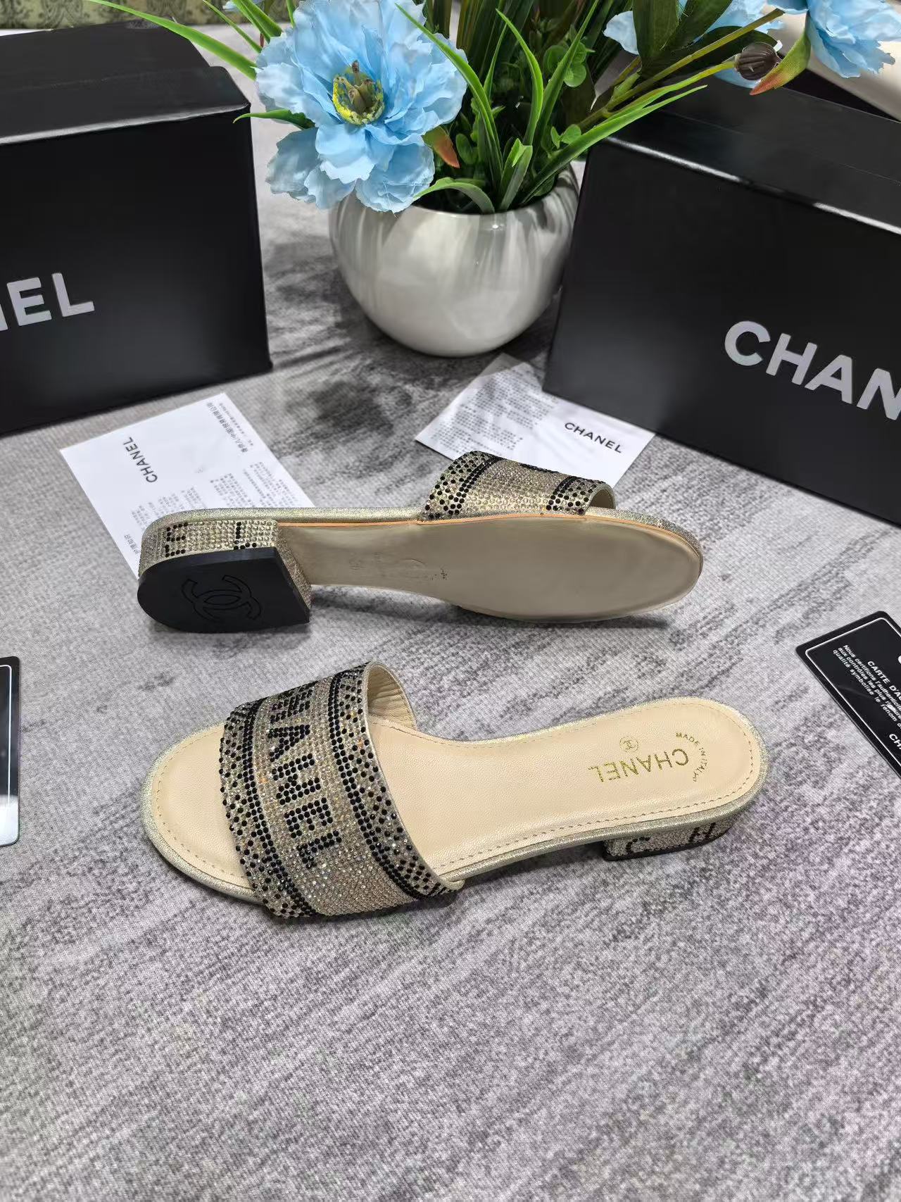 CHANE1 ラインストーン装飾レターフラットシューズ【50％割引+送料無料】