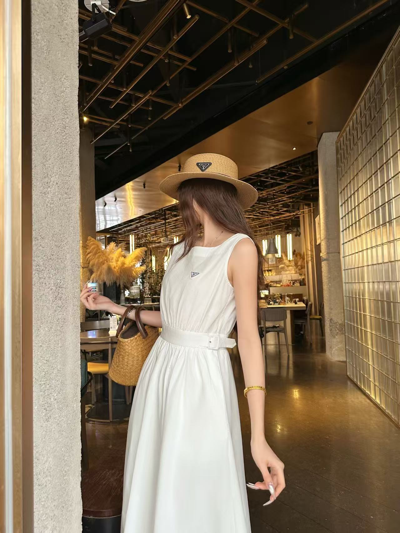 PR4DA トライアングルロゴ ノースリーブドレス【50％割引+送料無料】