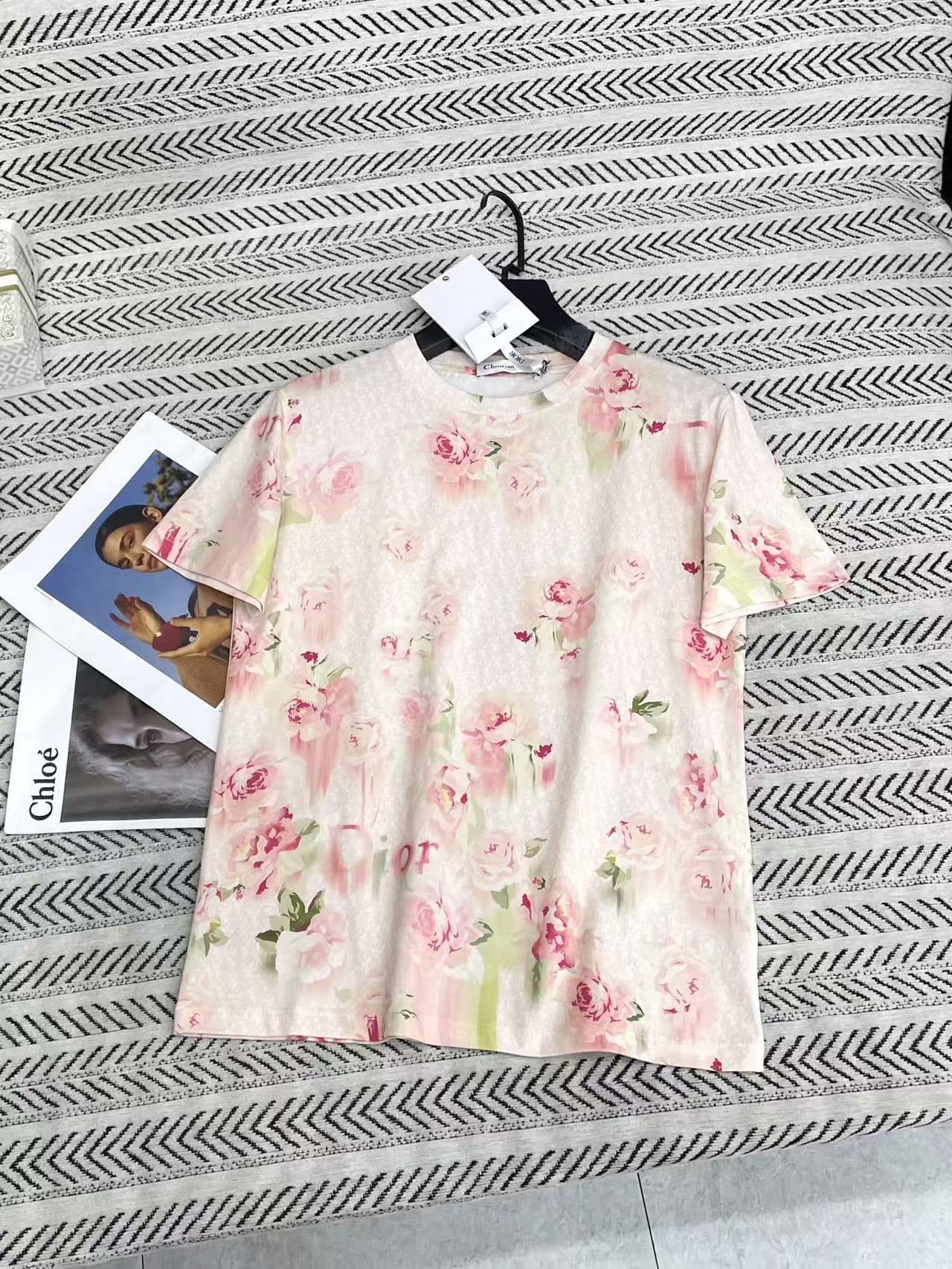 DIOR ピンク プリントTシャツ【50％割引+送料無料】