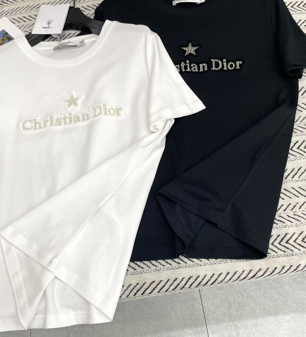 DI0R金糸の星＆文字Tシャツ【50％割引+送料無料】