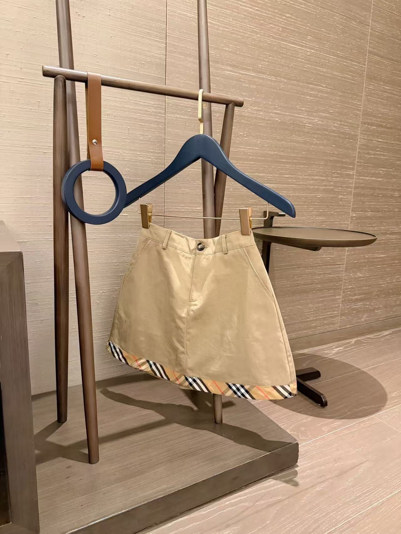 BUR8ERRY シャツとスカートのツーピースセット【50％割引+送料無料】