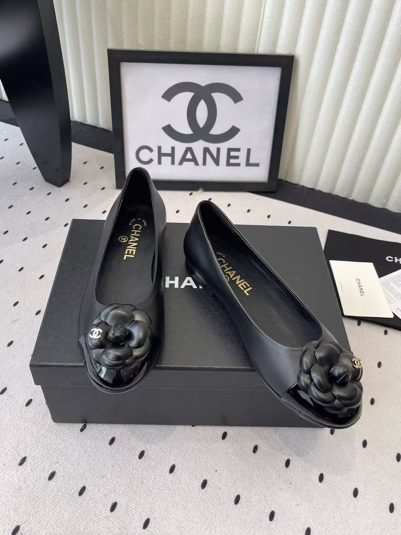 CHANE1 カメリア フラットシューズ【50％割引+送料無料】