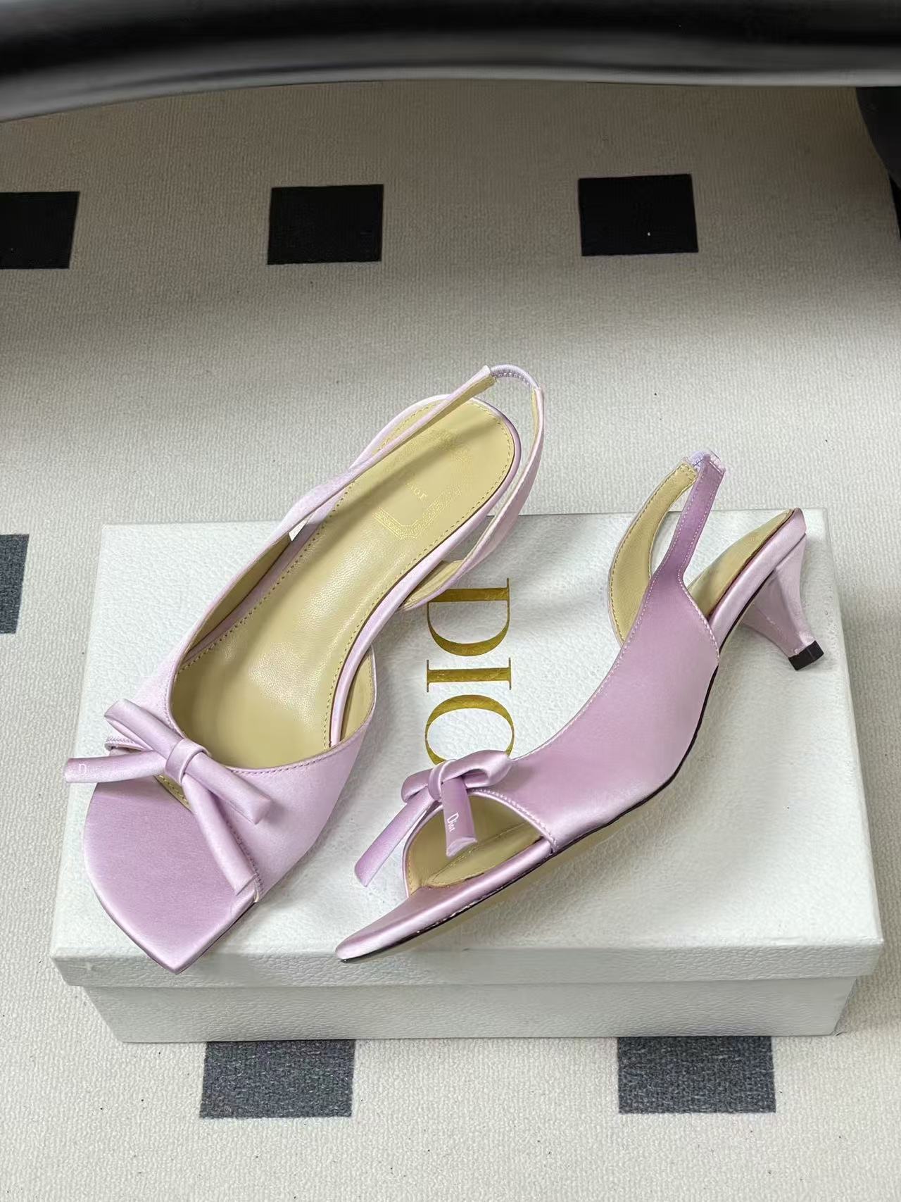 DIOR 上質なピープトゥ・ローヒールシューズ【50％割引+送料無料】