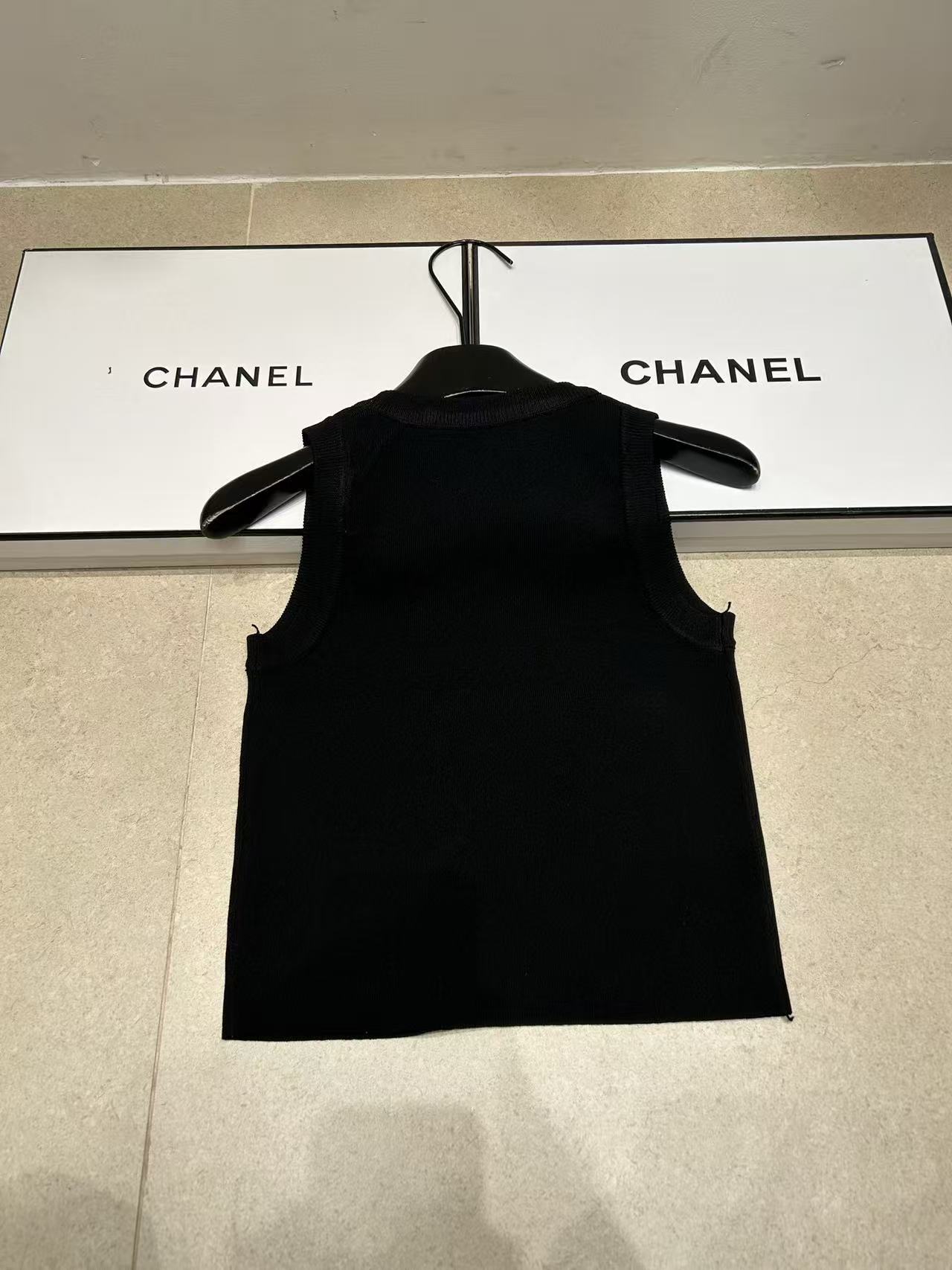 LV 刺繍入りプリント ウールベスト【50％割引+送料無料】