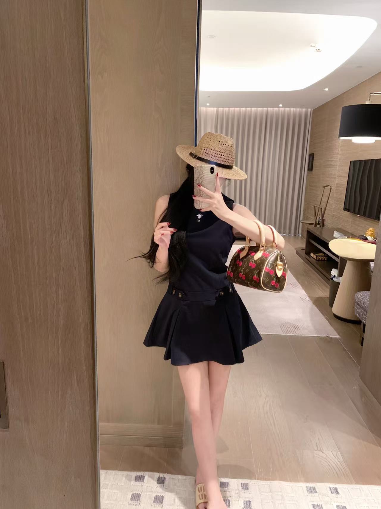 DI0Rプリーツ ノースリーブワンピース【50％割引+送料無料】