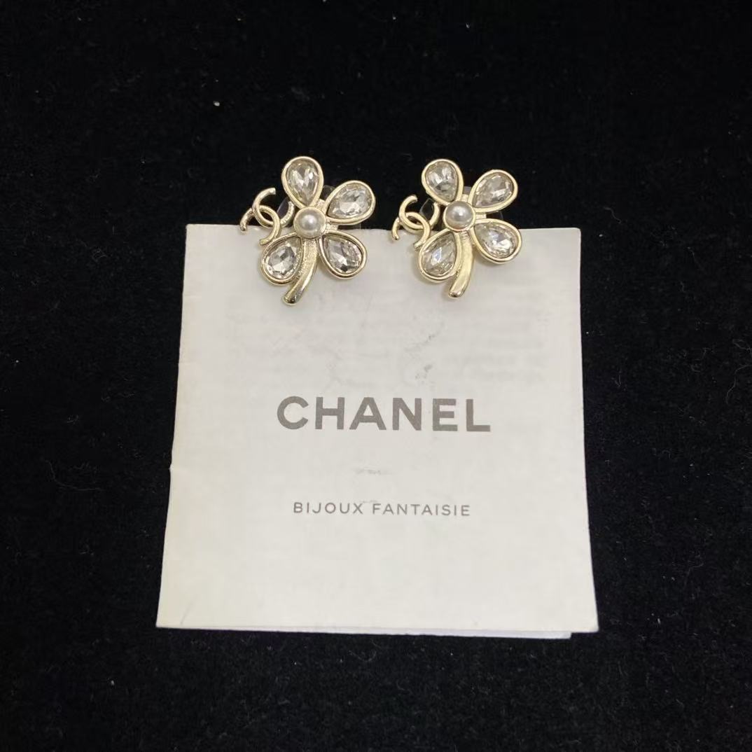 CHANE1 ダブルCフラワー スタッドピアス【50％割引+送料無料】