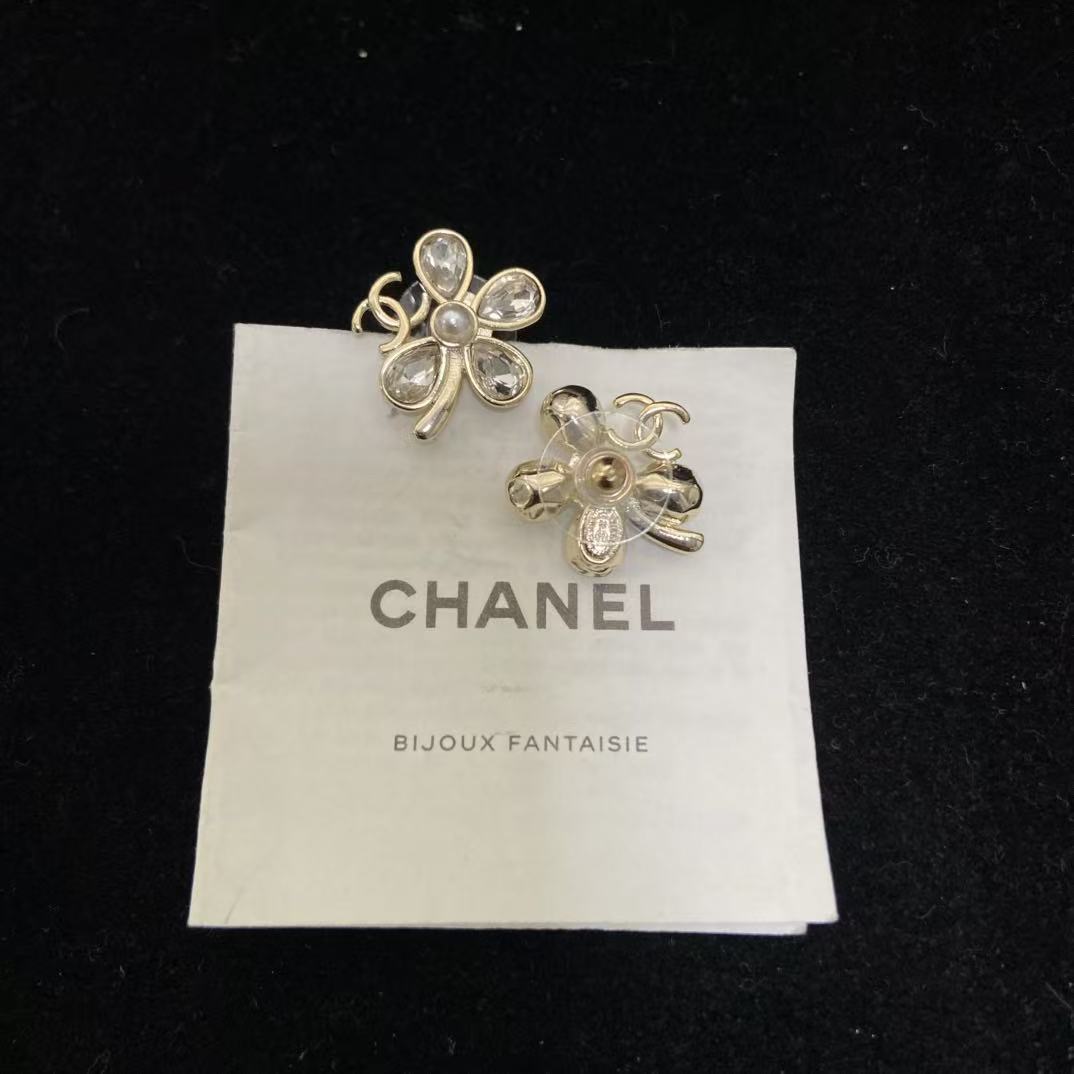 CHANE1 ダブルCフラワー スタッドピアス【50％割引+送料無料】