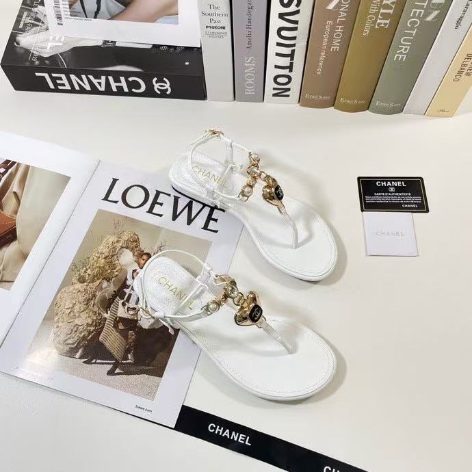 CHANE1 ダブルCバックルハートサンダル【50％割引+送料無料】