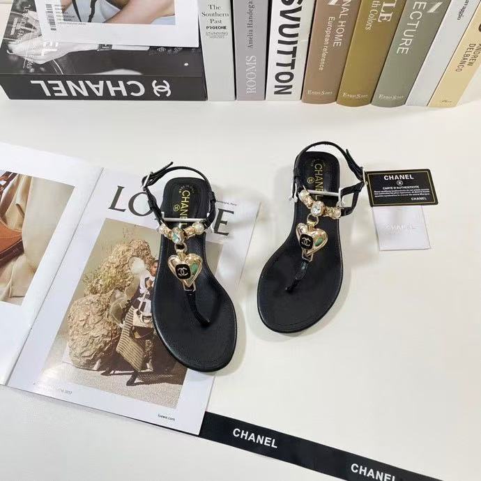CHANE1 ダブルCバックルハートサンダル【50％割引+送料無料】
