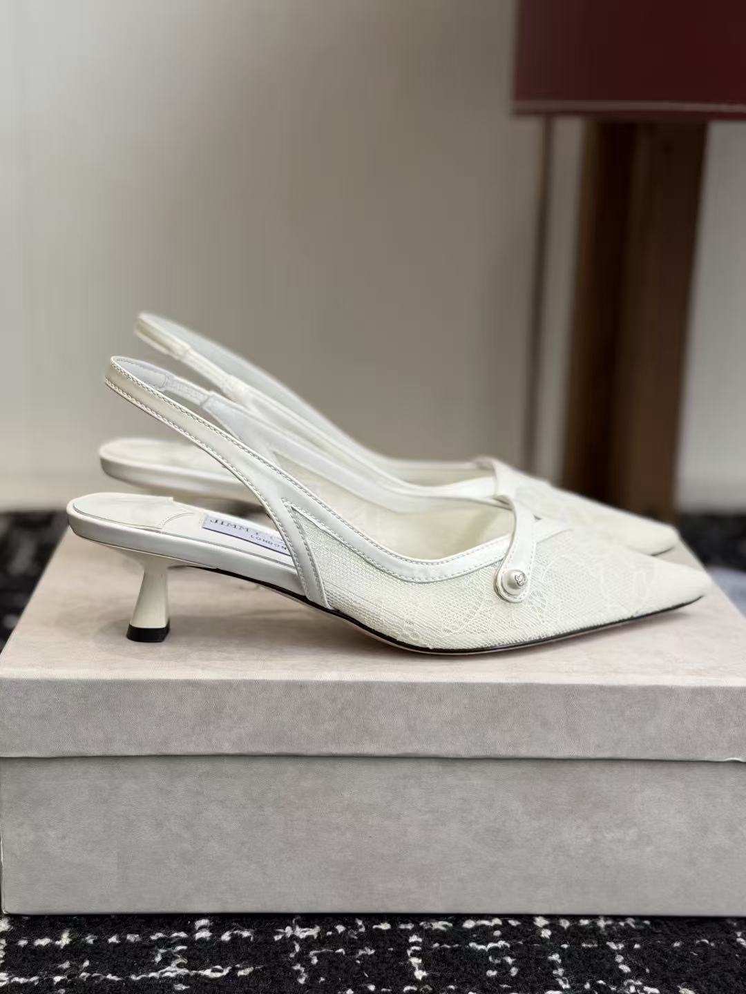 DI0R高品質レース オープンバック ローヒールシューズ【50％割引+送料無料】