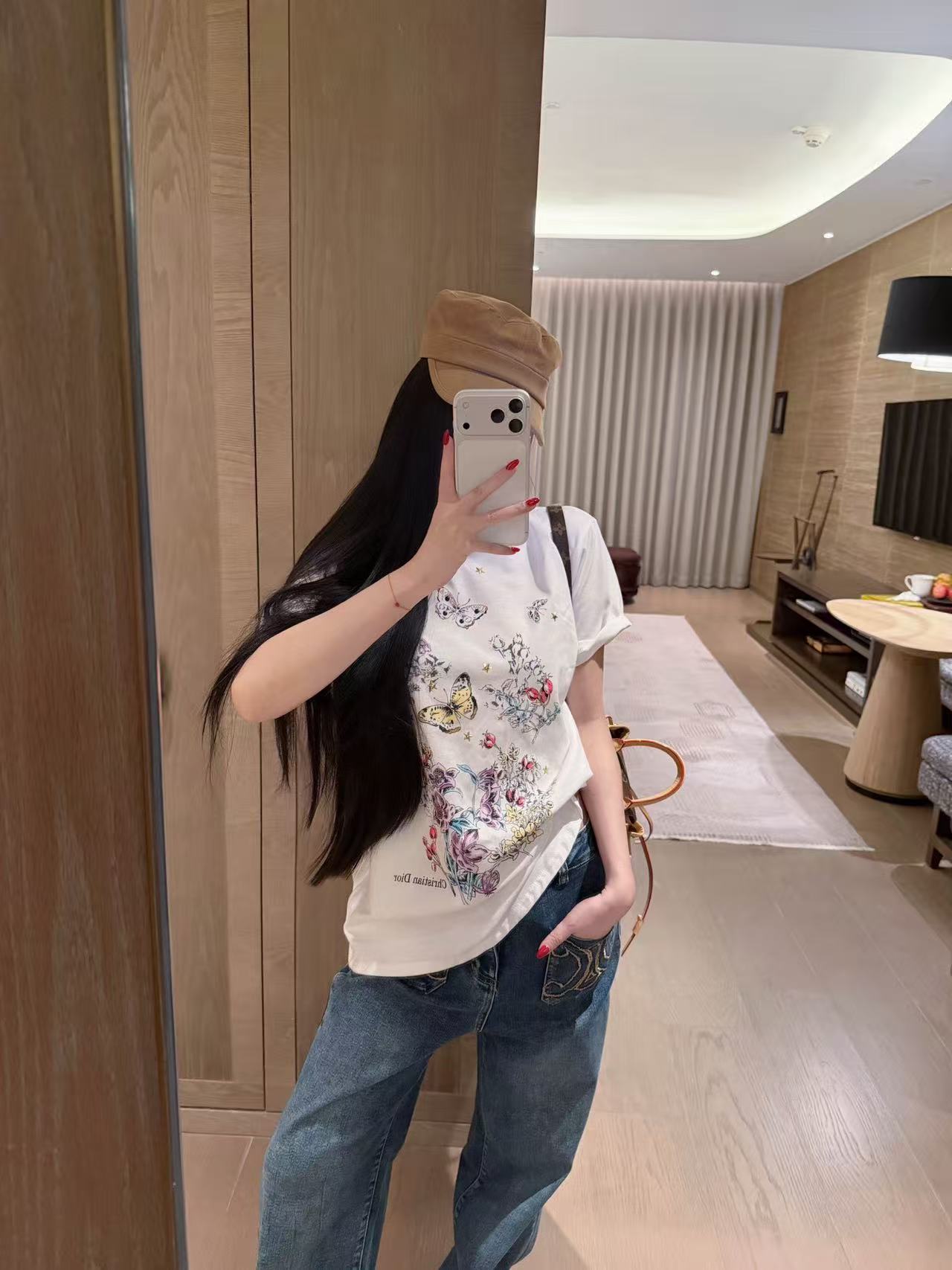 DI0R蝶柄Tシャツ【50％割引+送料無料】