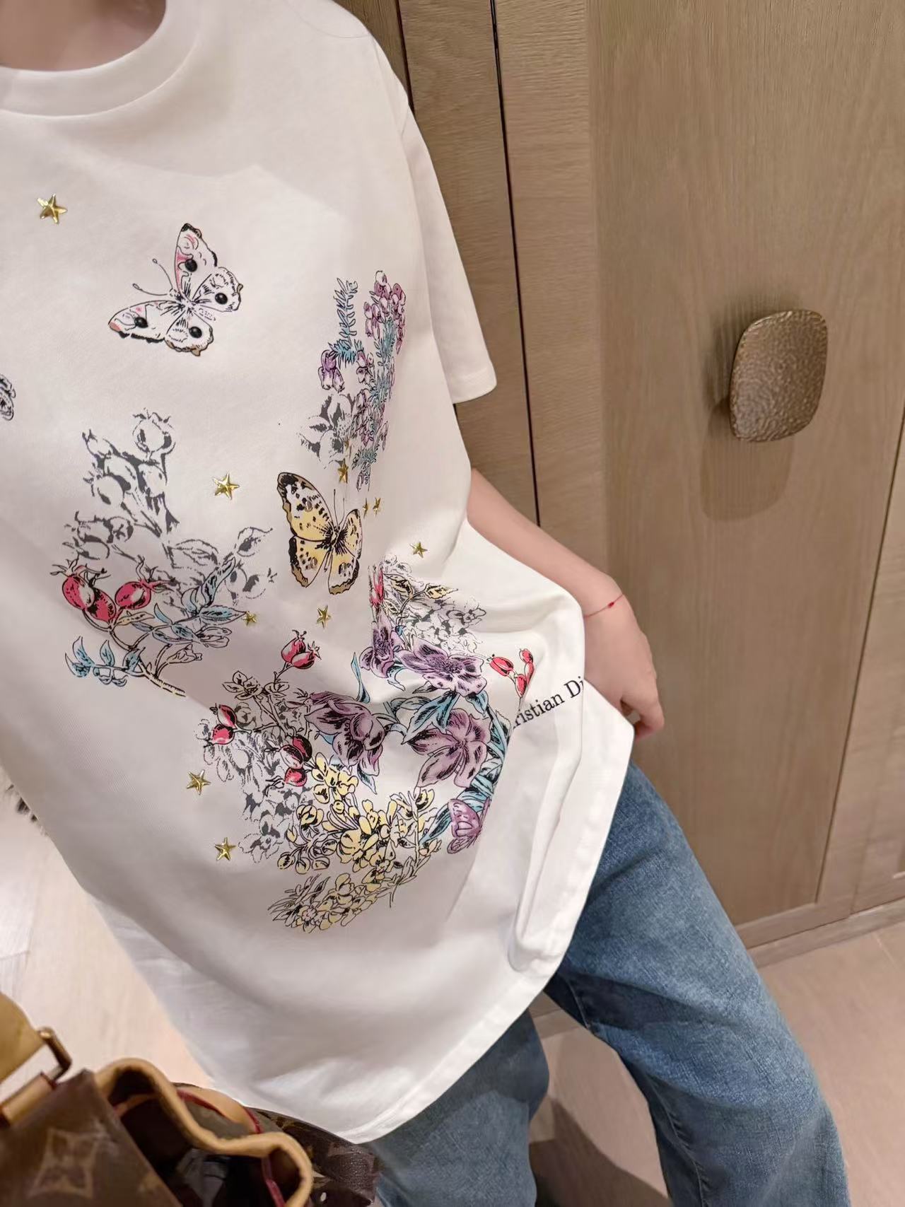 DI0R蝶柄Tシャツ【50％割引+送料無料】