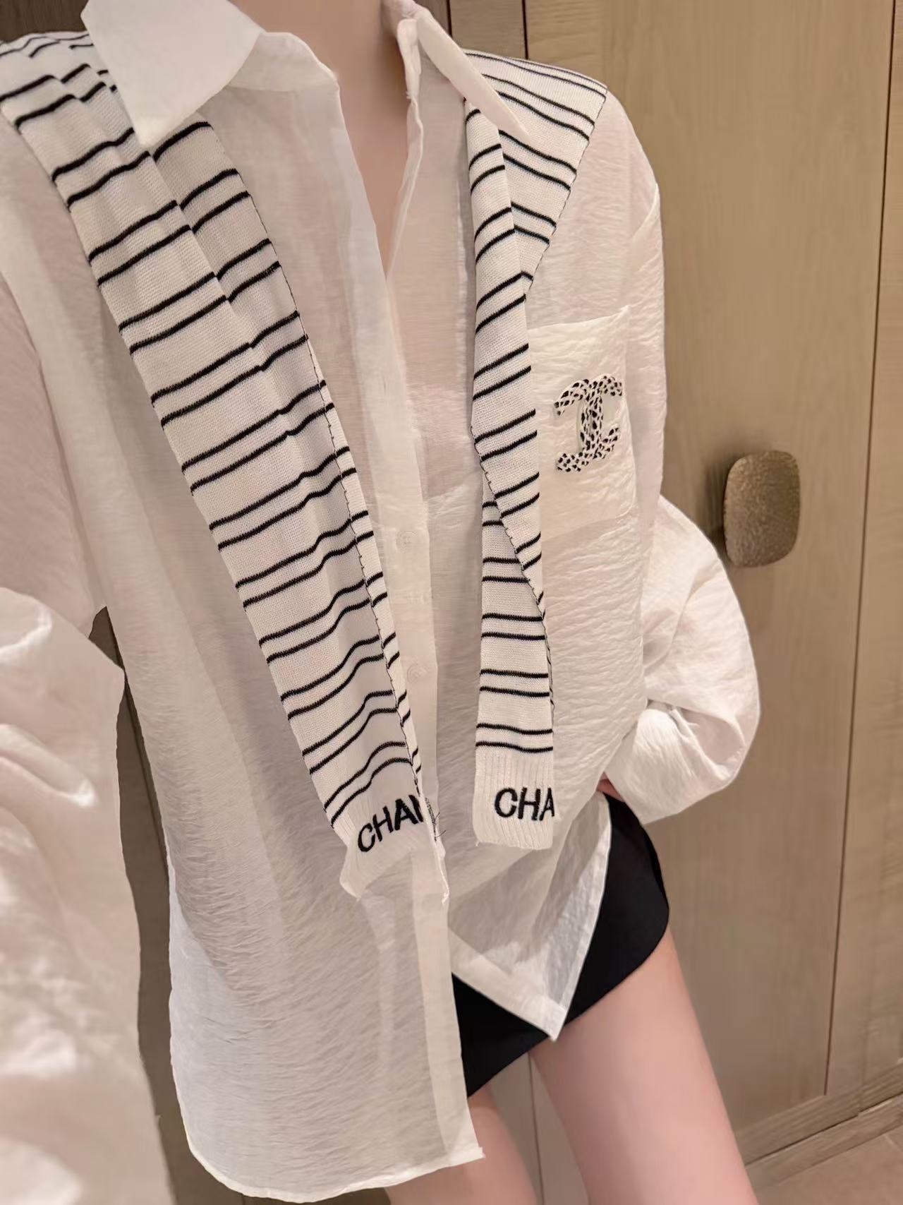 CHANE1 ダブルCシャツ＋スカーフ【50％割引+送料無料】