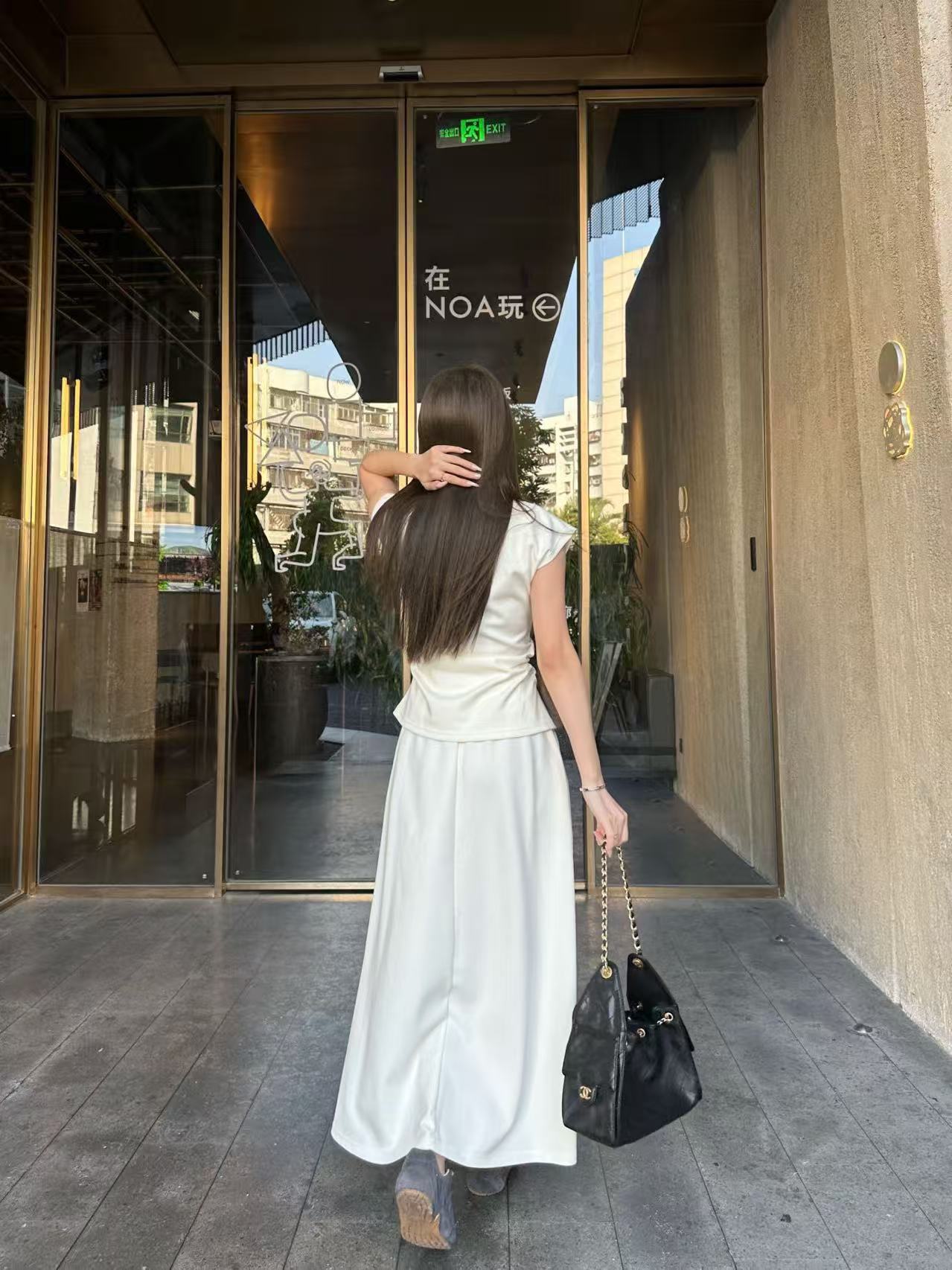 CHANE1 ダブルC ベスト＋スカート ツーピースセット【50％割引+送料無料】