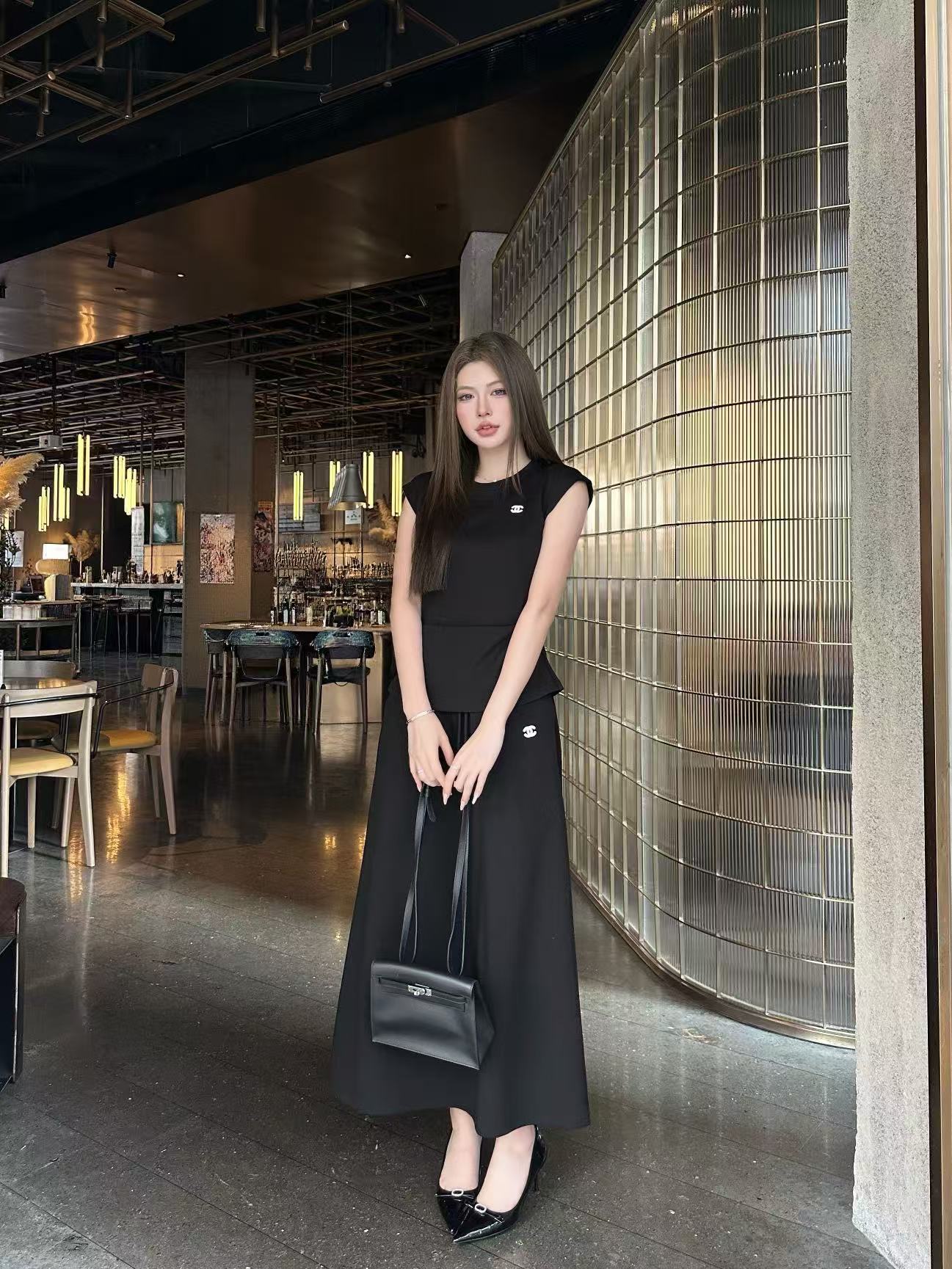 CHANE1 ダブルC ベスト＋スカート ツーピースセット【50％割引+送料無料】