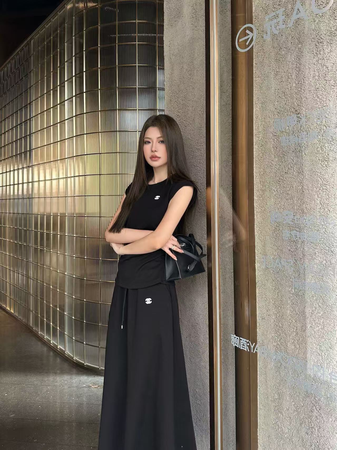 CHANE1 ダブルC ベスト＋スカート ツーピースセット【50％割引+送料無料】