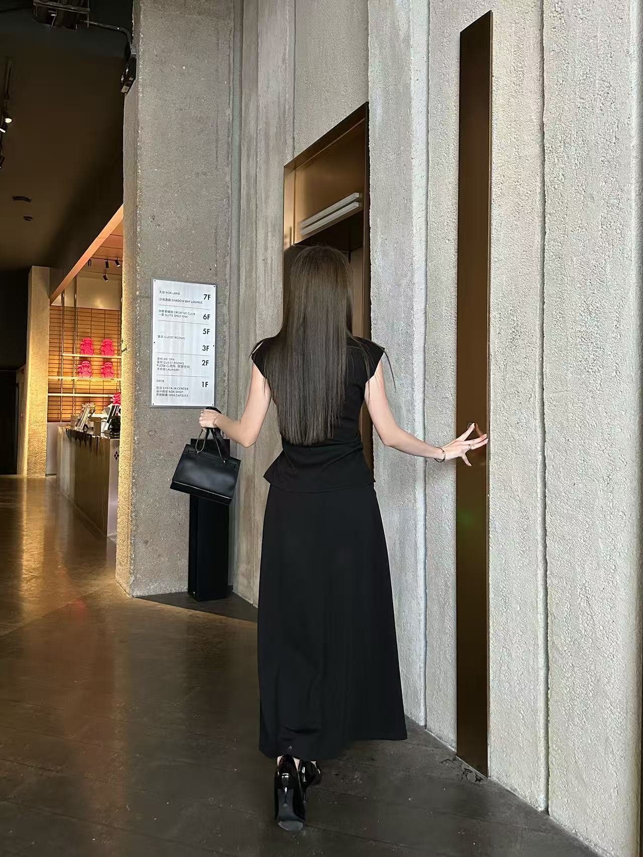 CHANE1 ダブルC ベスト＋スカート ツーピースセット【50％割引+送料無料】