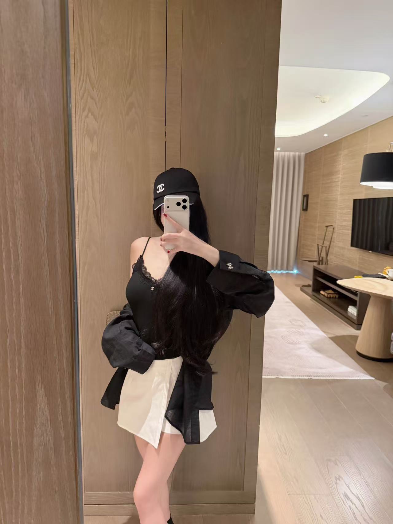 CHANE1 ダブルC ベスト＋シャツ【50％割引+送料無料】