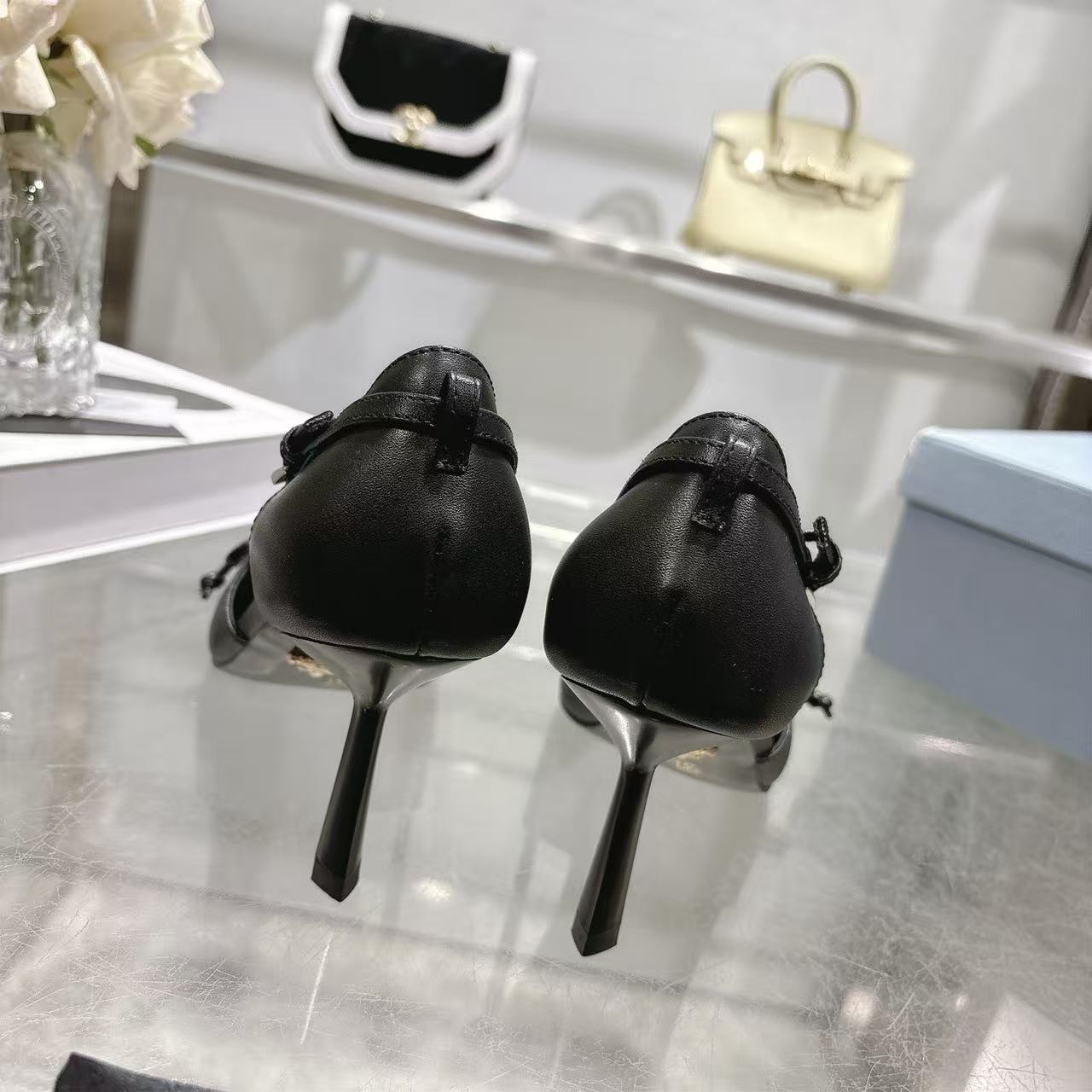 PR4DA 高品質蝶ネクタイ付きポインテッドトゥハイヒール【50％割引+送料無料】