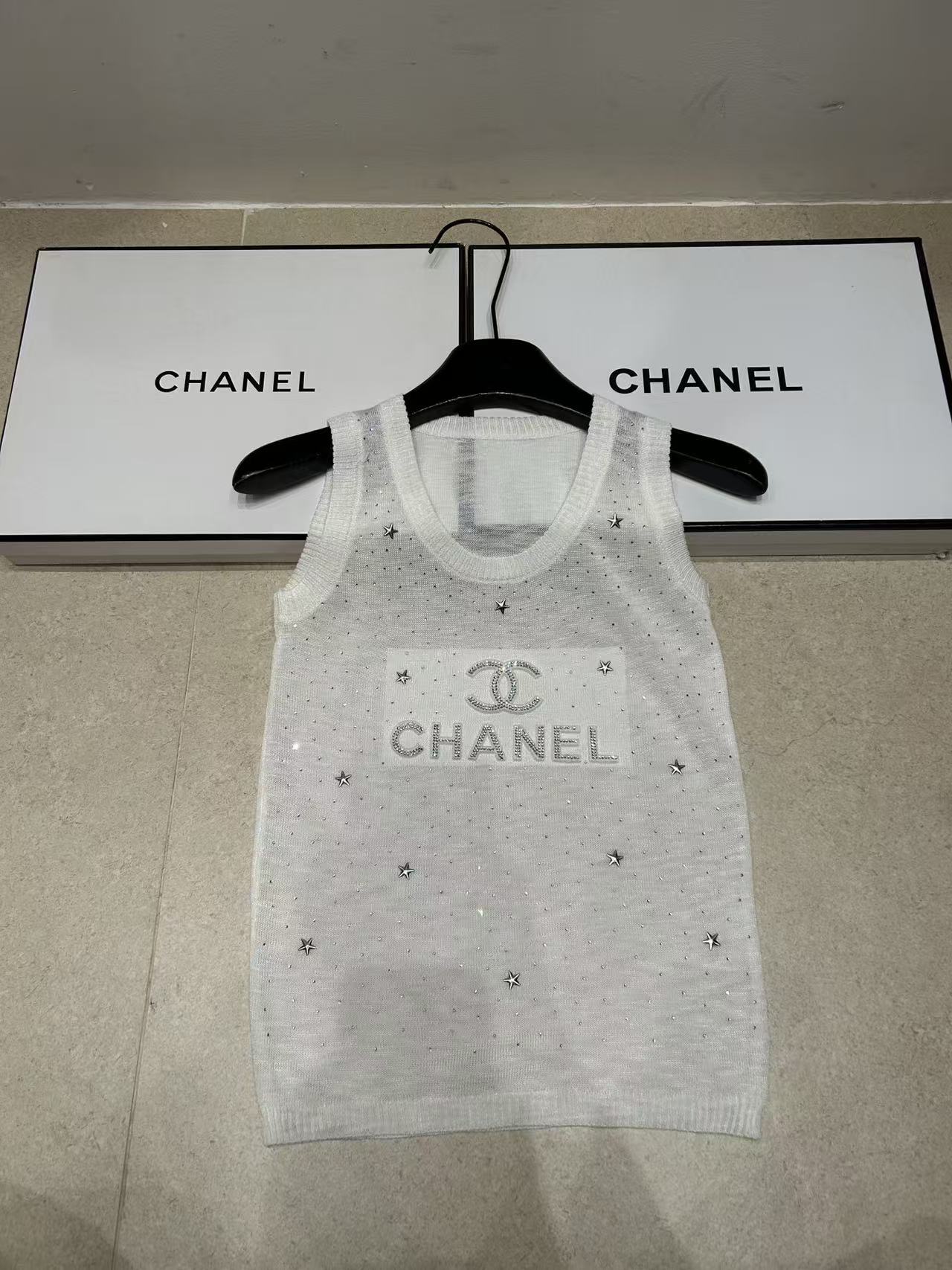 CHANE1 ダブルC ラインストーンレター ウールベスト【50％割引+送料無料】
