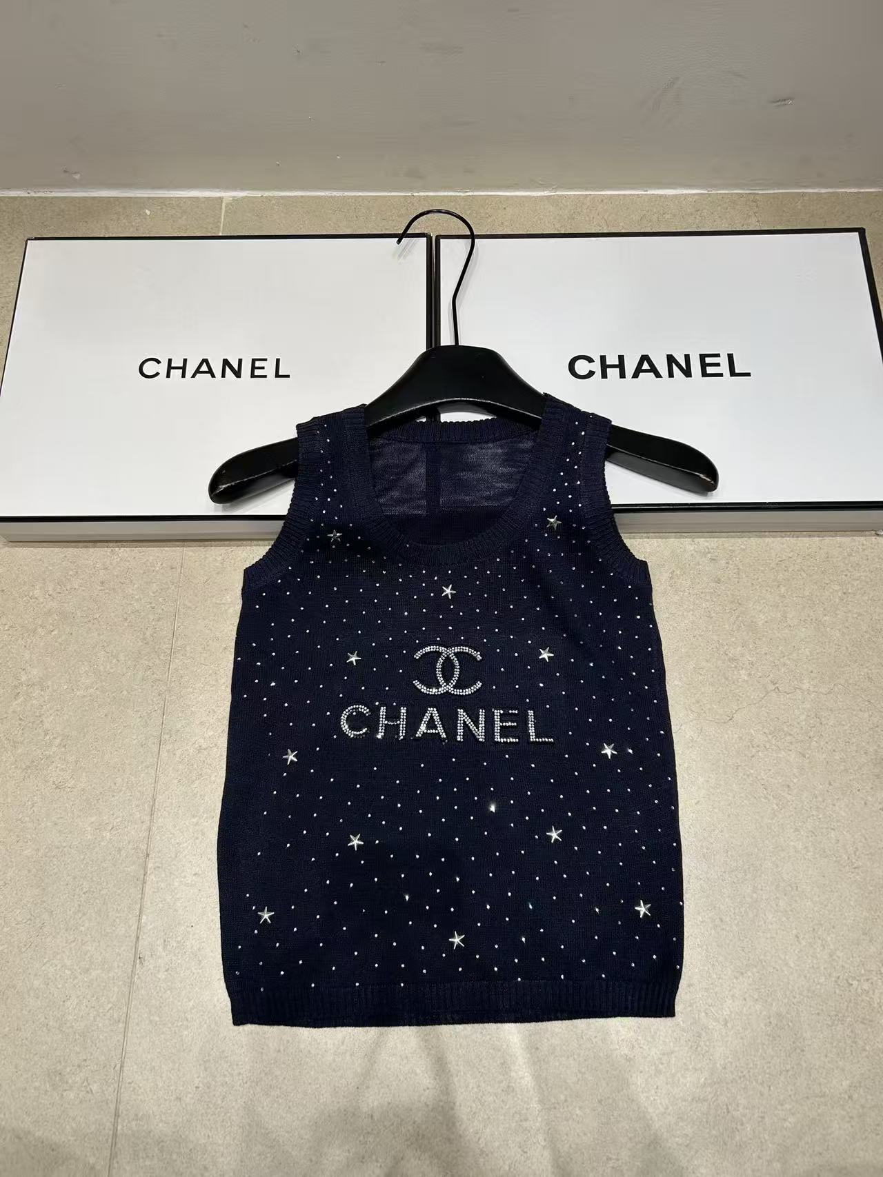 CHANE1 ダブルC ラインストーンレター ウールベスト【50％割引+送料無料】