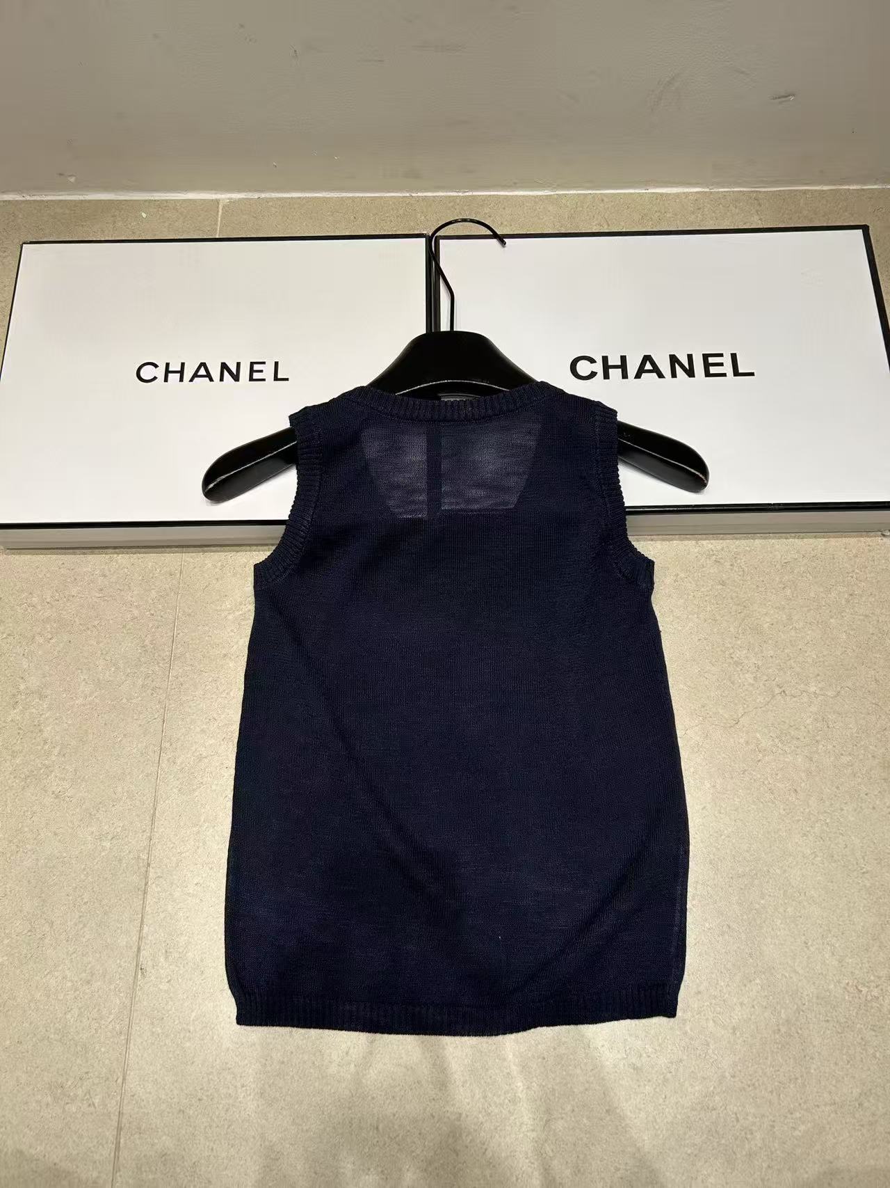 CHANE1 ダブルC ラインストーンレター ウールベスト【50％割引+送料無料】