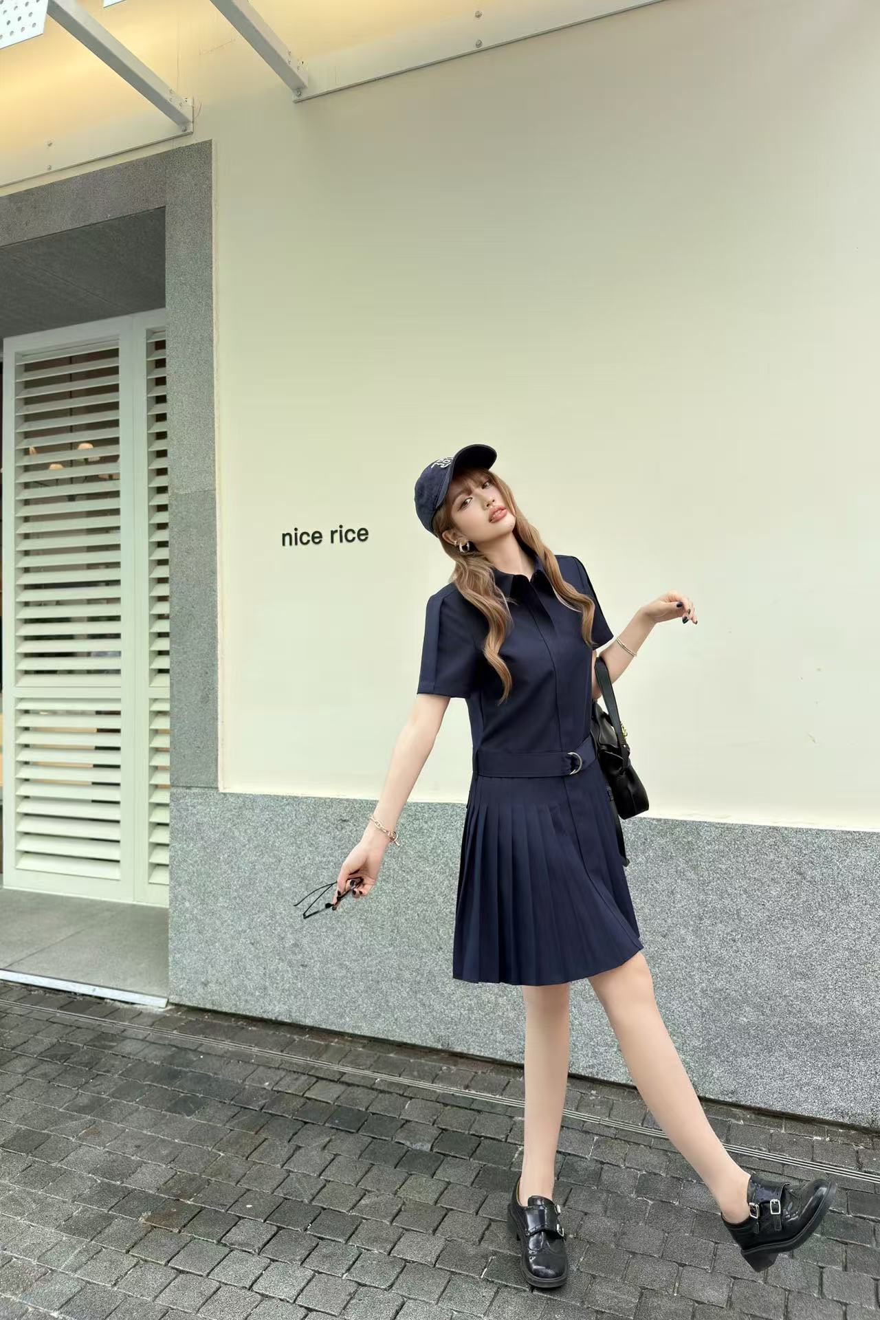 L0WEW 襟付きプリーツドレス【50％割引+送料無料】