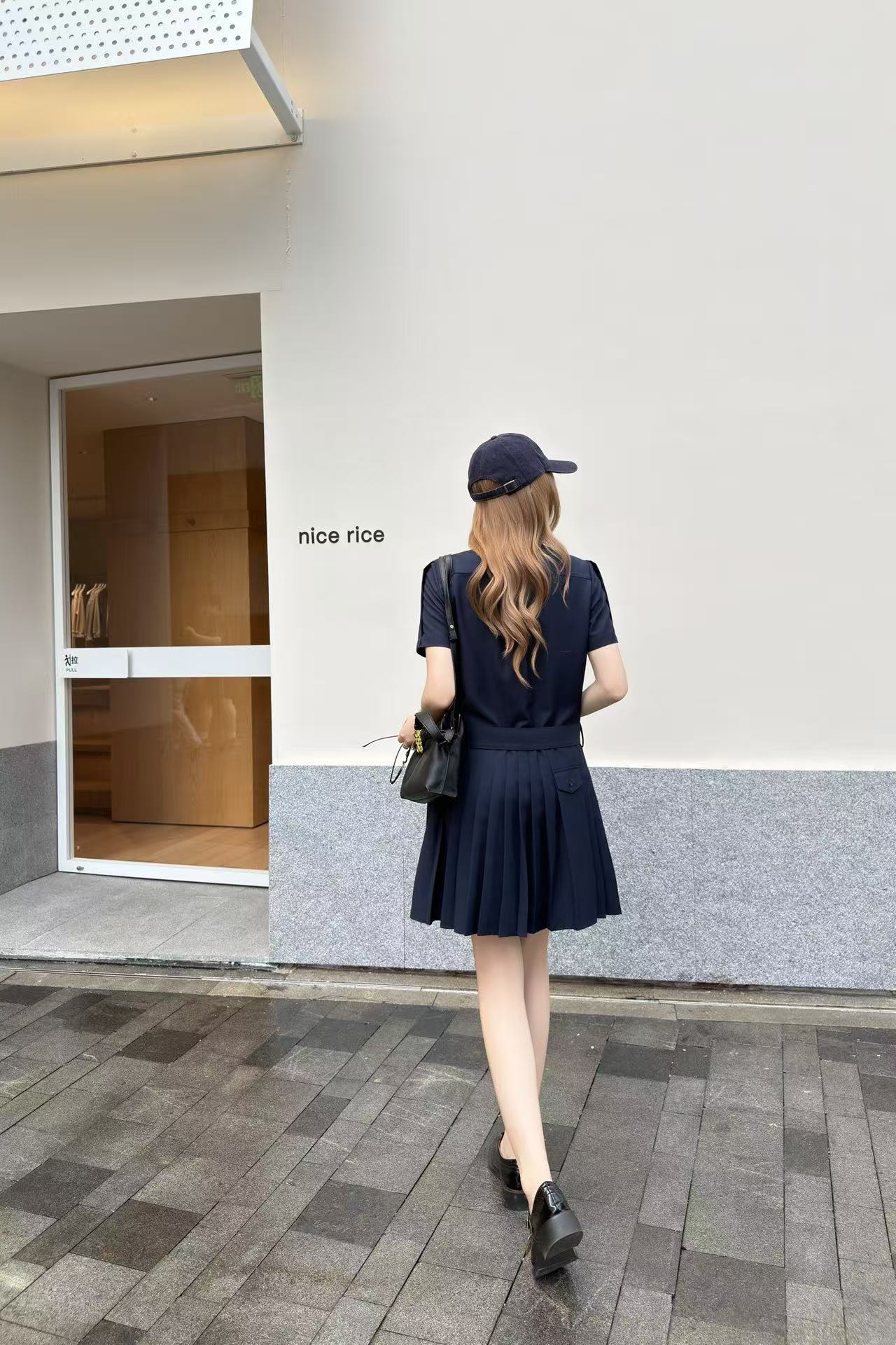 L0WEW 襟付きプリーツドレス【50％割引+送料無料】