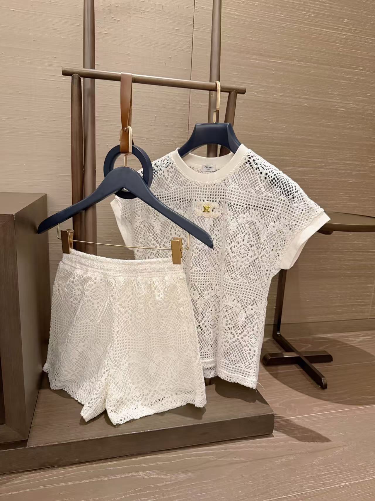 CELINE レースTシャツ＆ショートパンツ 2点セット【50％割引+送料無料】
