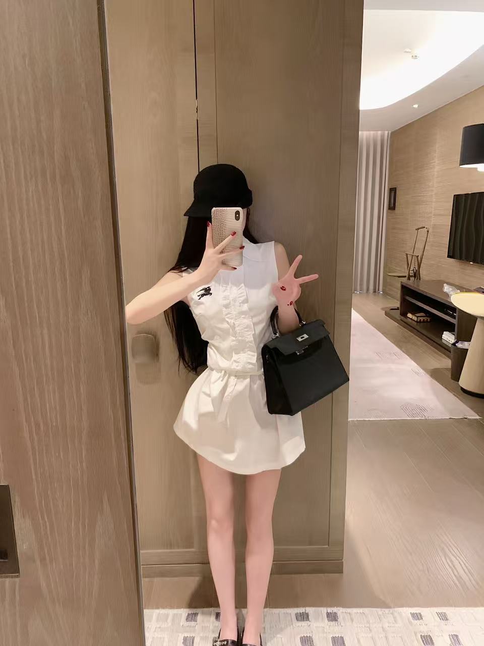 BUR8ERRY 刺繍入りフリルベストドレス【50％割引+送料無料】