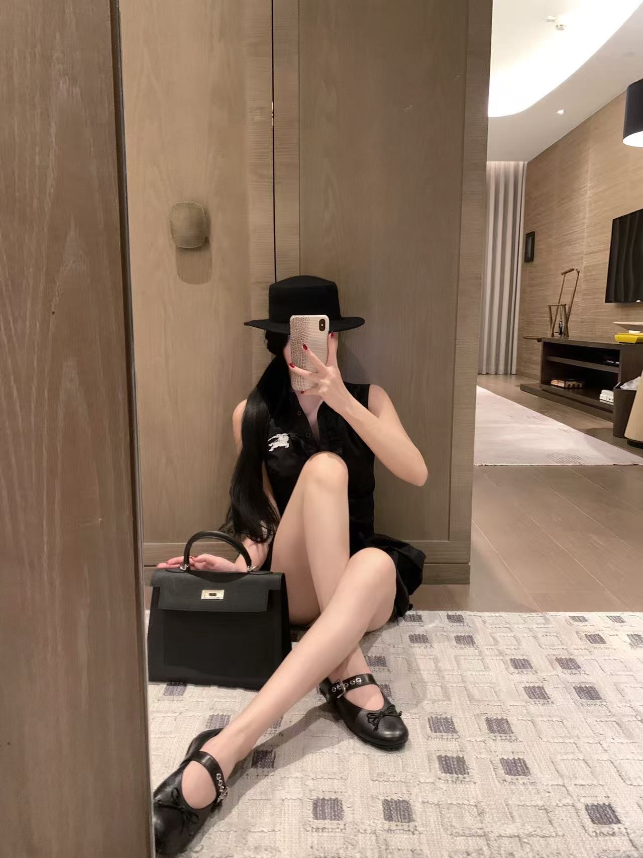 BUR8ERRY 刺繍入りフリルベストドレス【50％割引+送料無料】