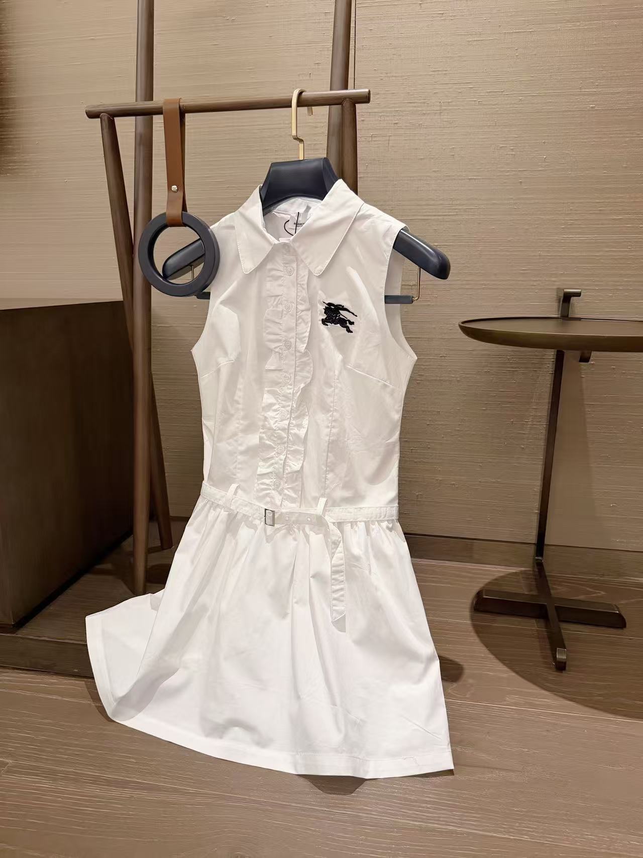 BUR8ERRY 刺繍入りフリルベストドレス【50％割引+送料無料】