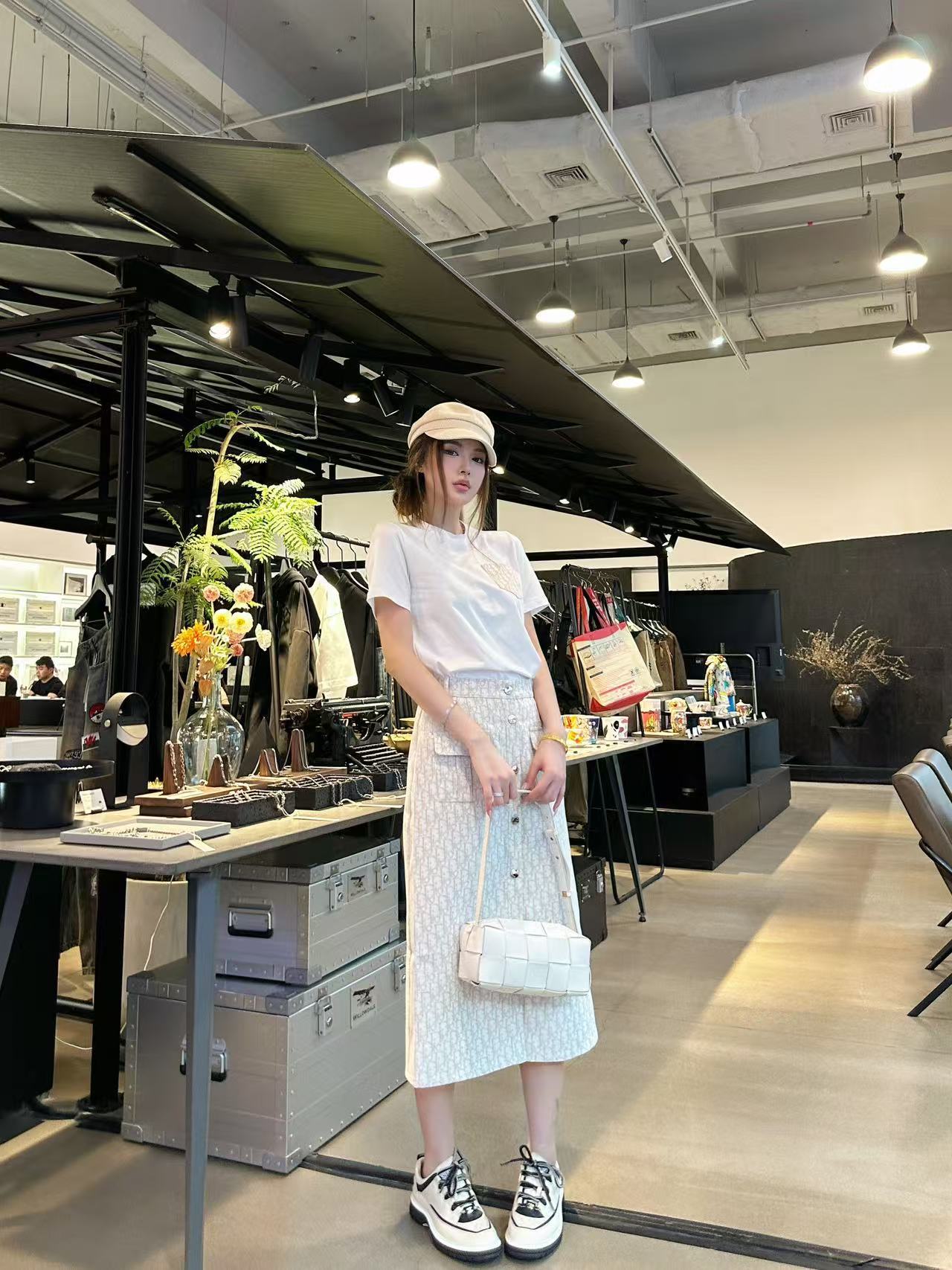 DIOR 高品質ポケットTシャツ ＋ スカート【50％割引+送料無料】