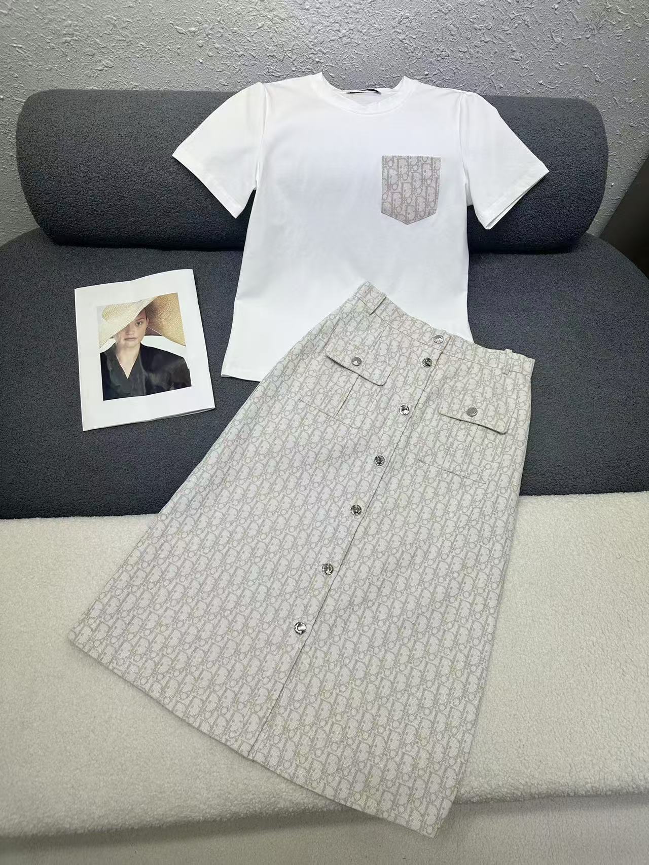 DIOR 高品質ポケットTシャツ ＋ スカート【50％割引+送料無料】