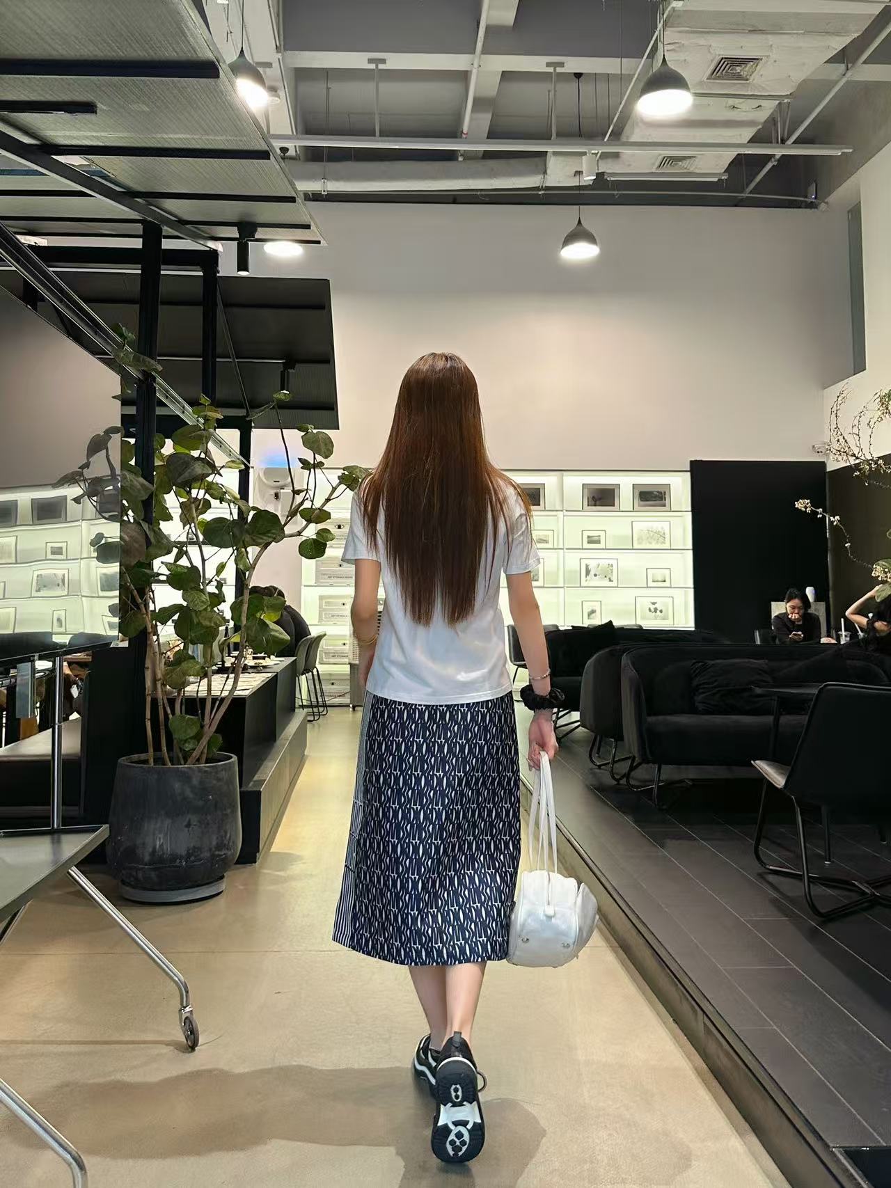 DIOR 上質ポケットTシャツ ＋ スカート 2点セット【50％割引+送料無料】