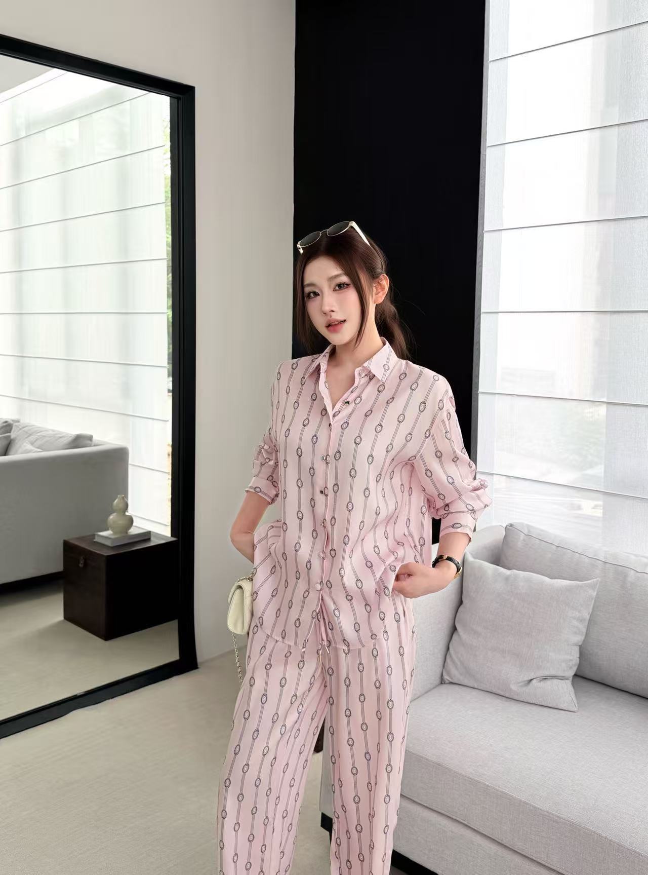 LV 高品質プリント シャツ＆トラウザーズ 2点セット【50％割引+送料無料】