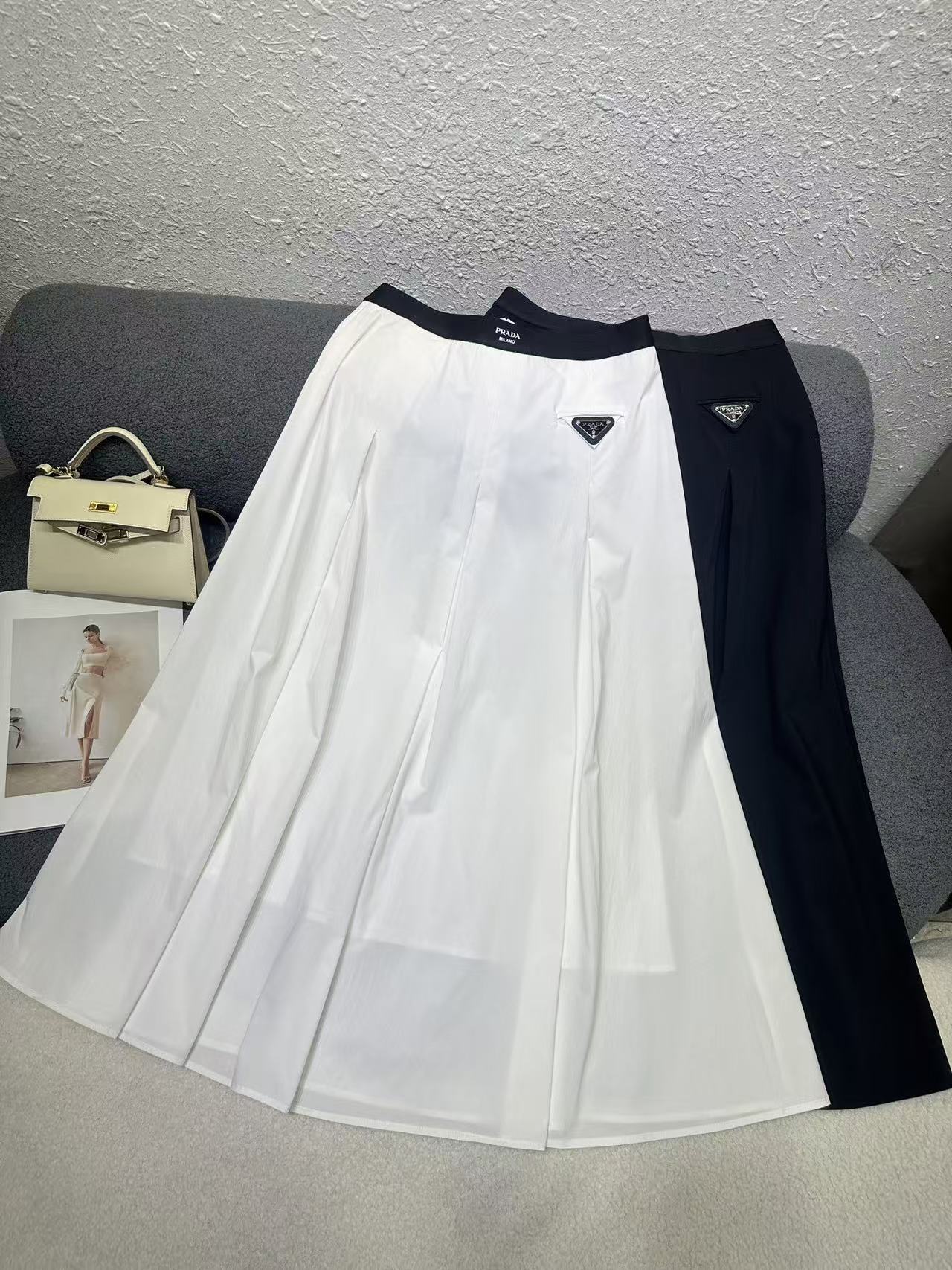 PR4DA トライアングルロゴ入り高品質スカート【50％割引+送料無料】