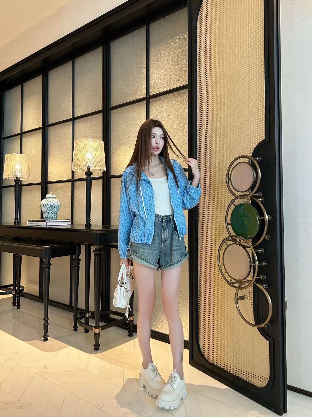 LV 高品質ジャカード フード付きUVカットジャケット【50％割引+送料無料】