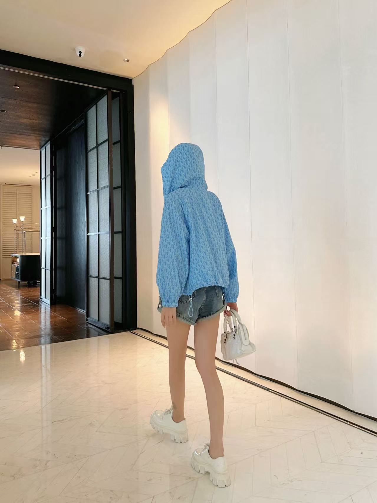 LV 高品質ジャカード フード付きUVカットジャケット【50％割引+送料無料】