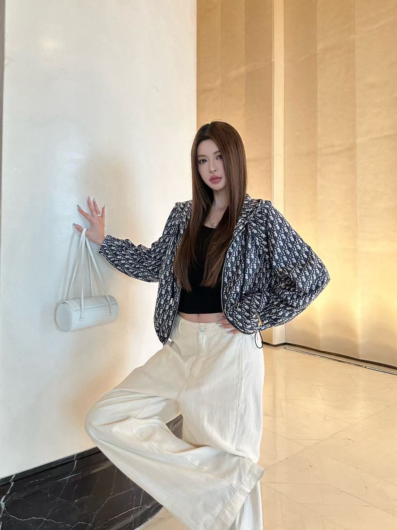 LV 高品質ジャカード フード付きUVカットジャケット【50％割引+送料無料】