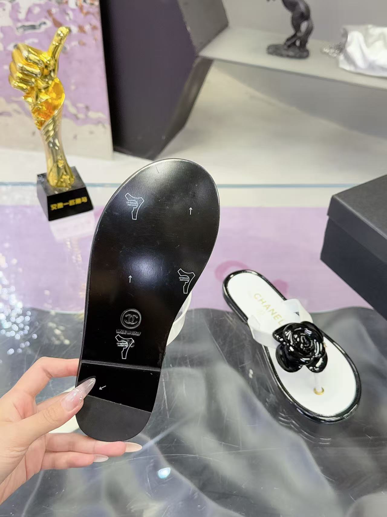 CHANE1 カメリアスリッパ【50％割引+送料無料】